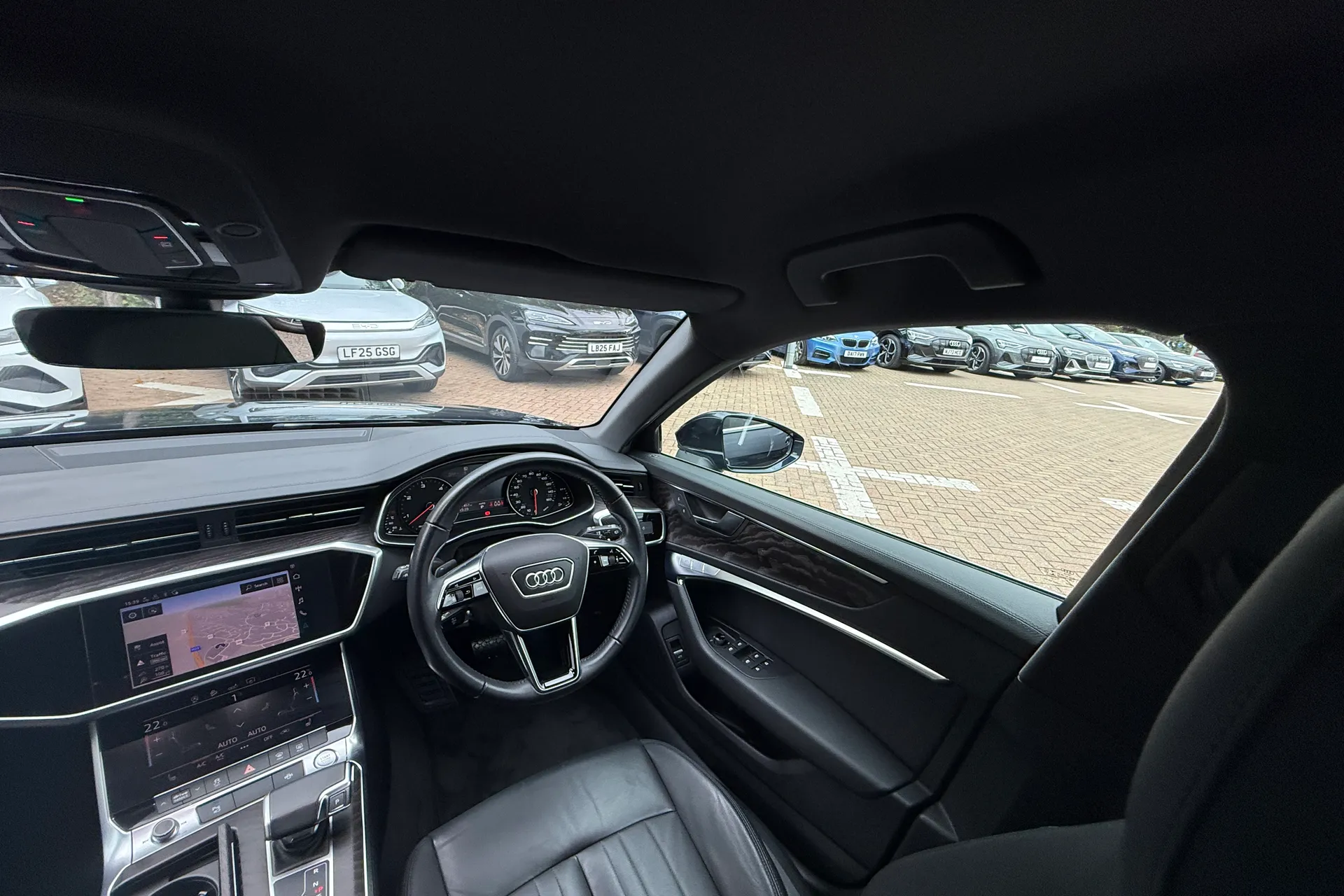 Audi A6 allroad thumbnail image number 40