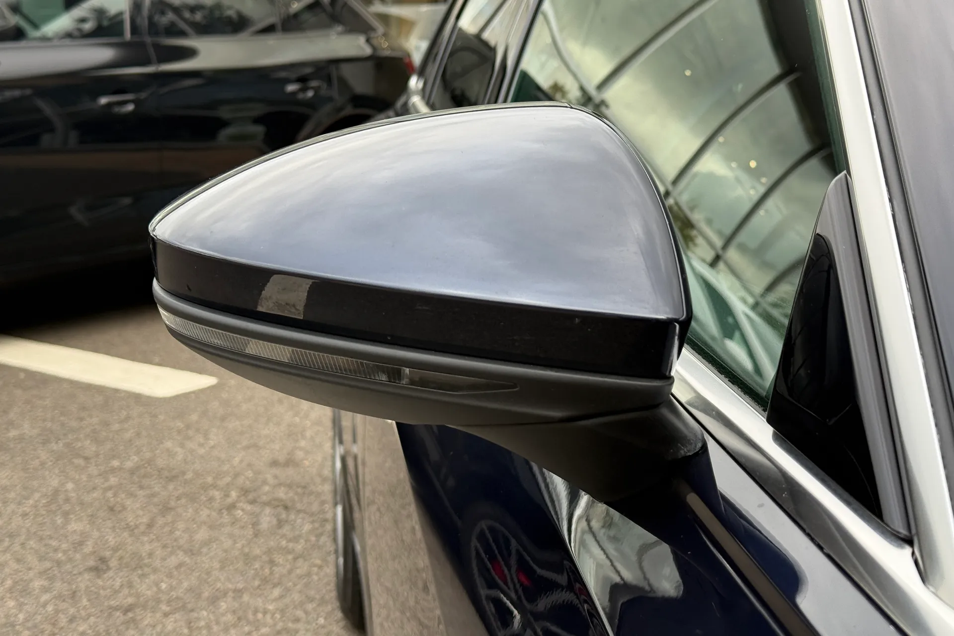 Audi A6 allroad thumbnail image number 11