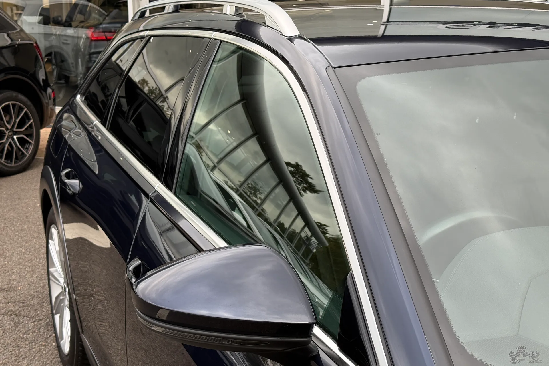 Audi A6 allroad thumbnail image number 10