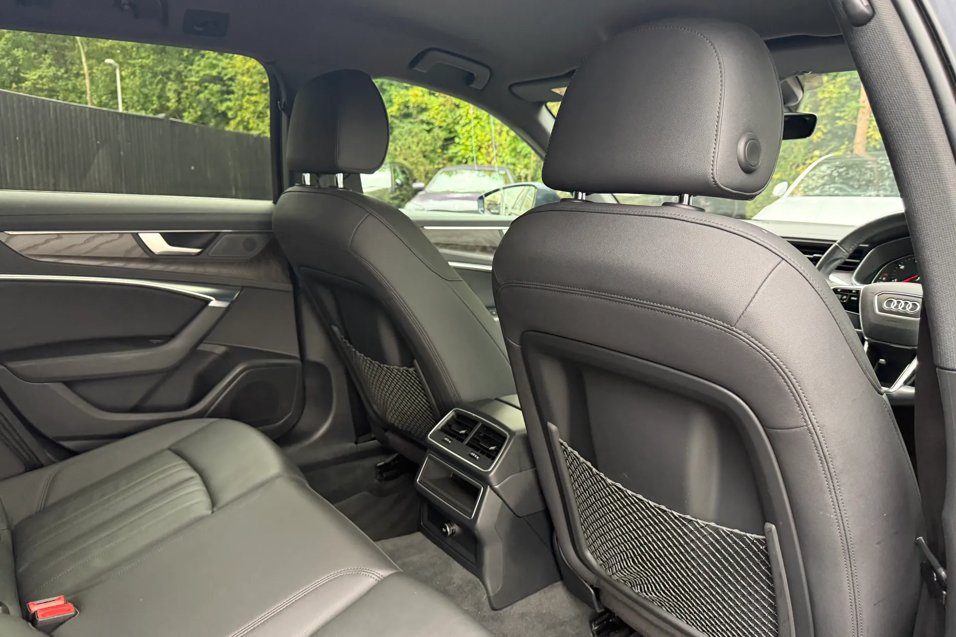 Audi A6 allroad thumbnail image number 38