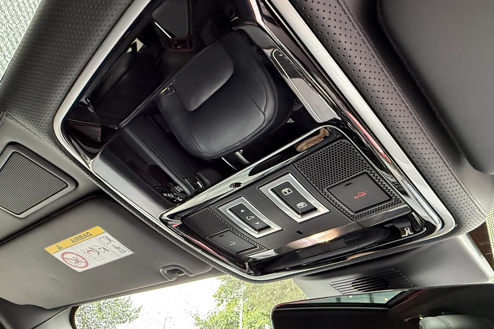 LAND ROVER RANGE ROVER thumbnail image number 53