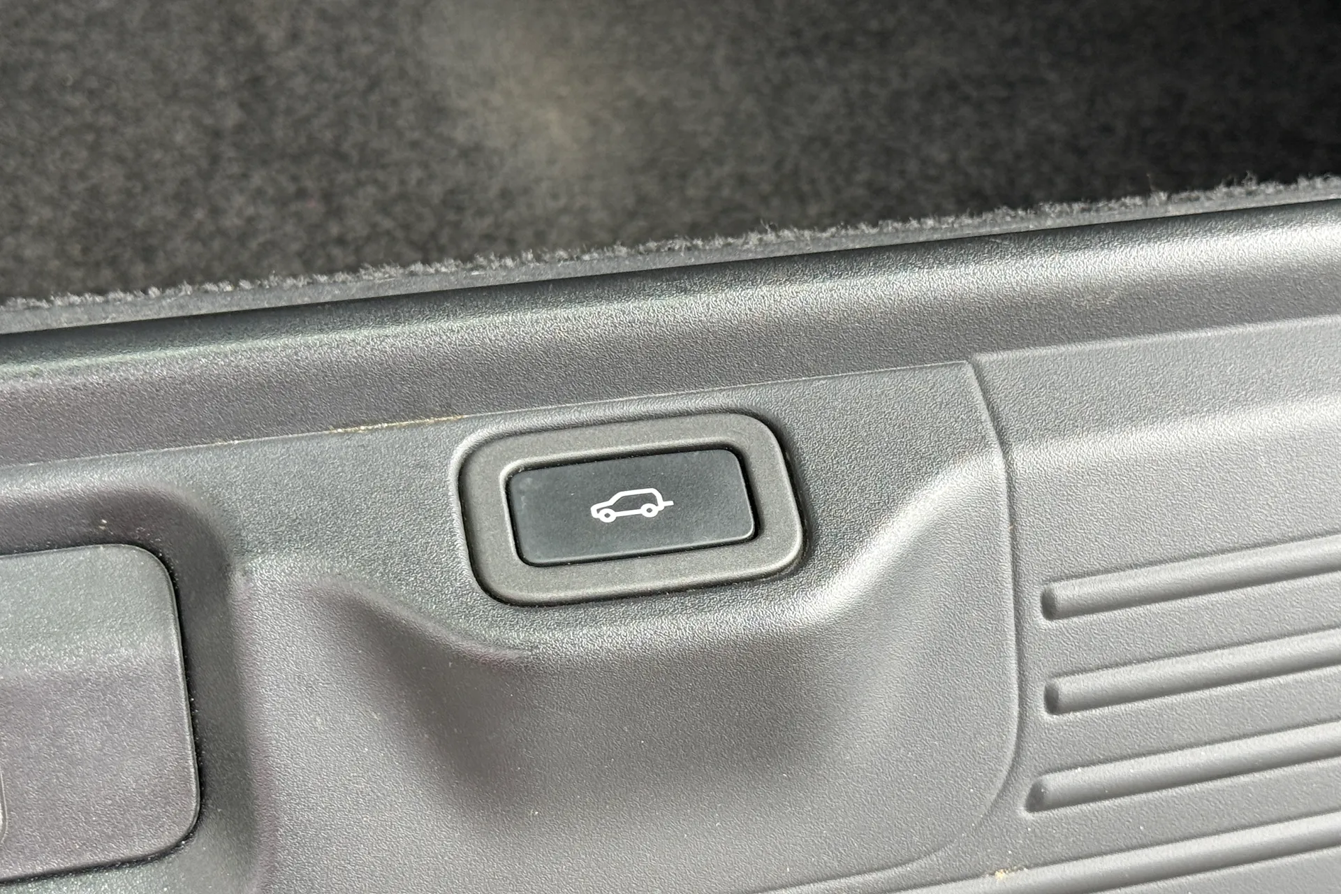 LAND ROVER RANGE ROVER thumbnail image number 49