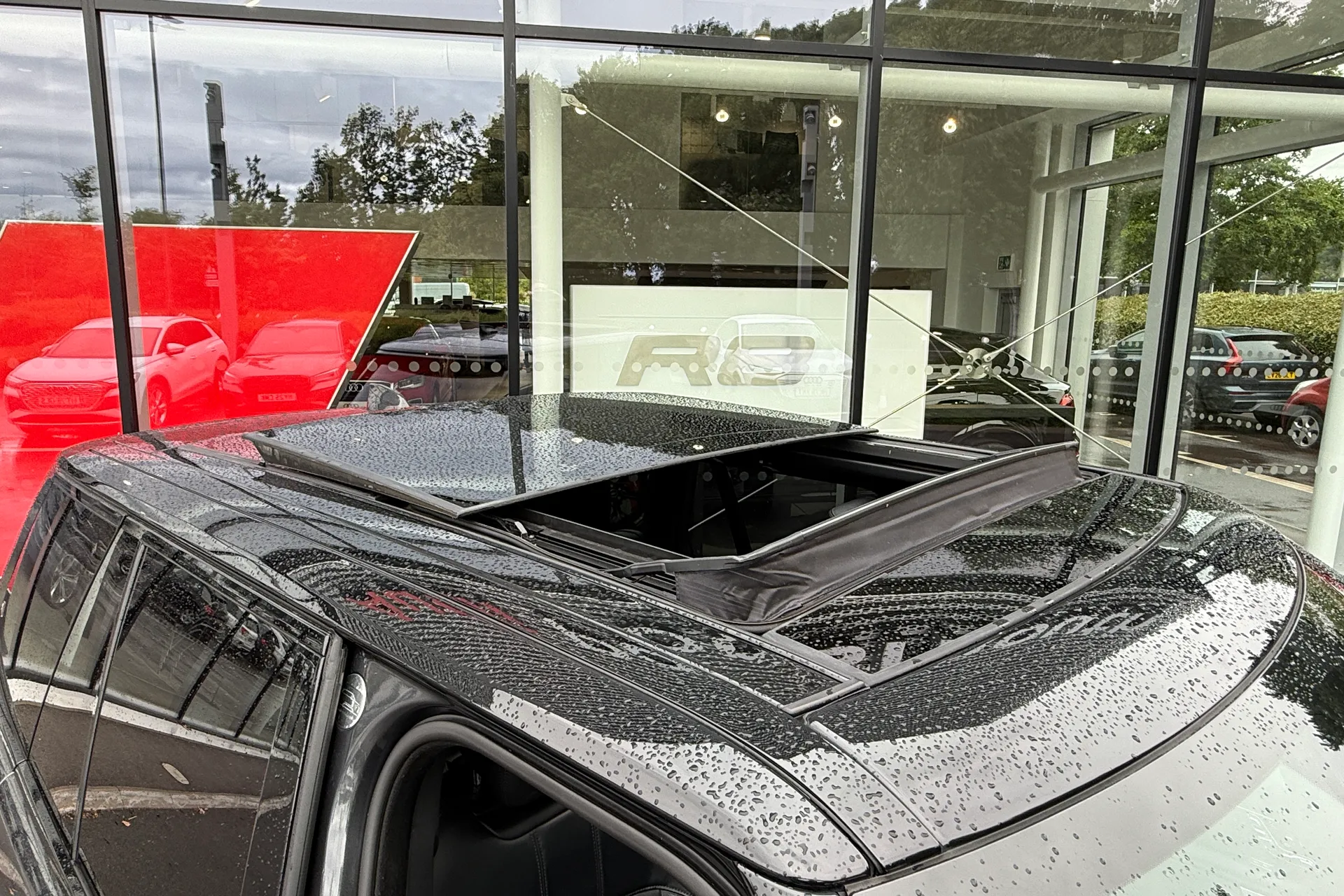 LAND ROVER RANGE ROVER thumbnail image number 35