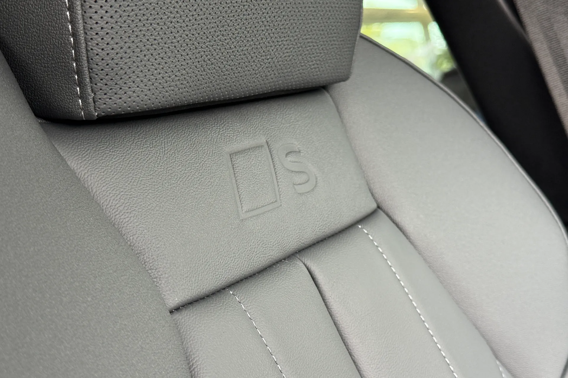 Audi Q6 thumbnail image number 30