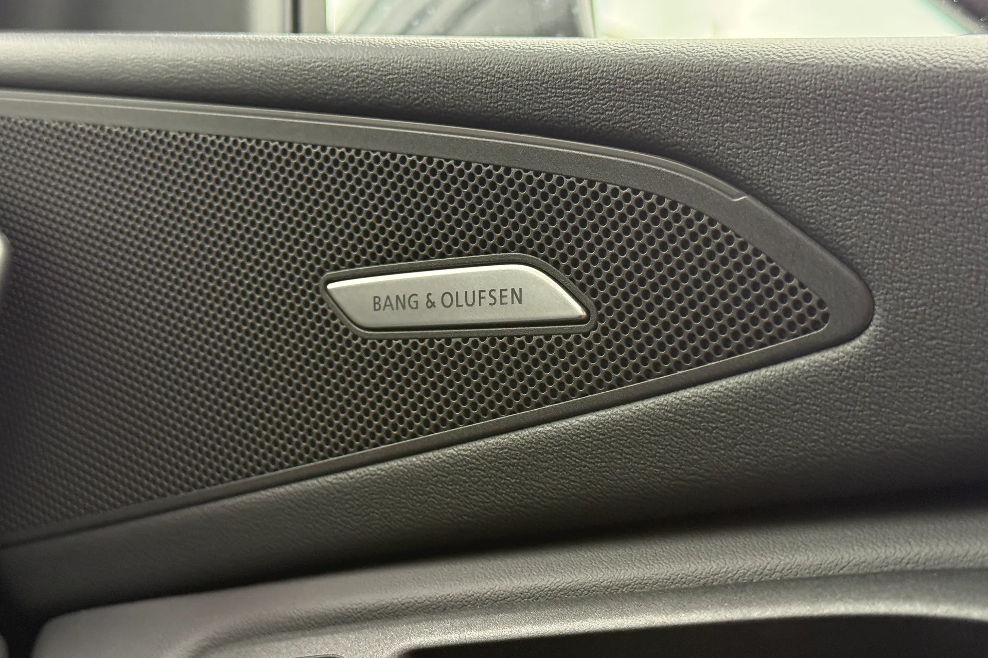 Audi Q6 thumbnail image number 9