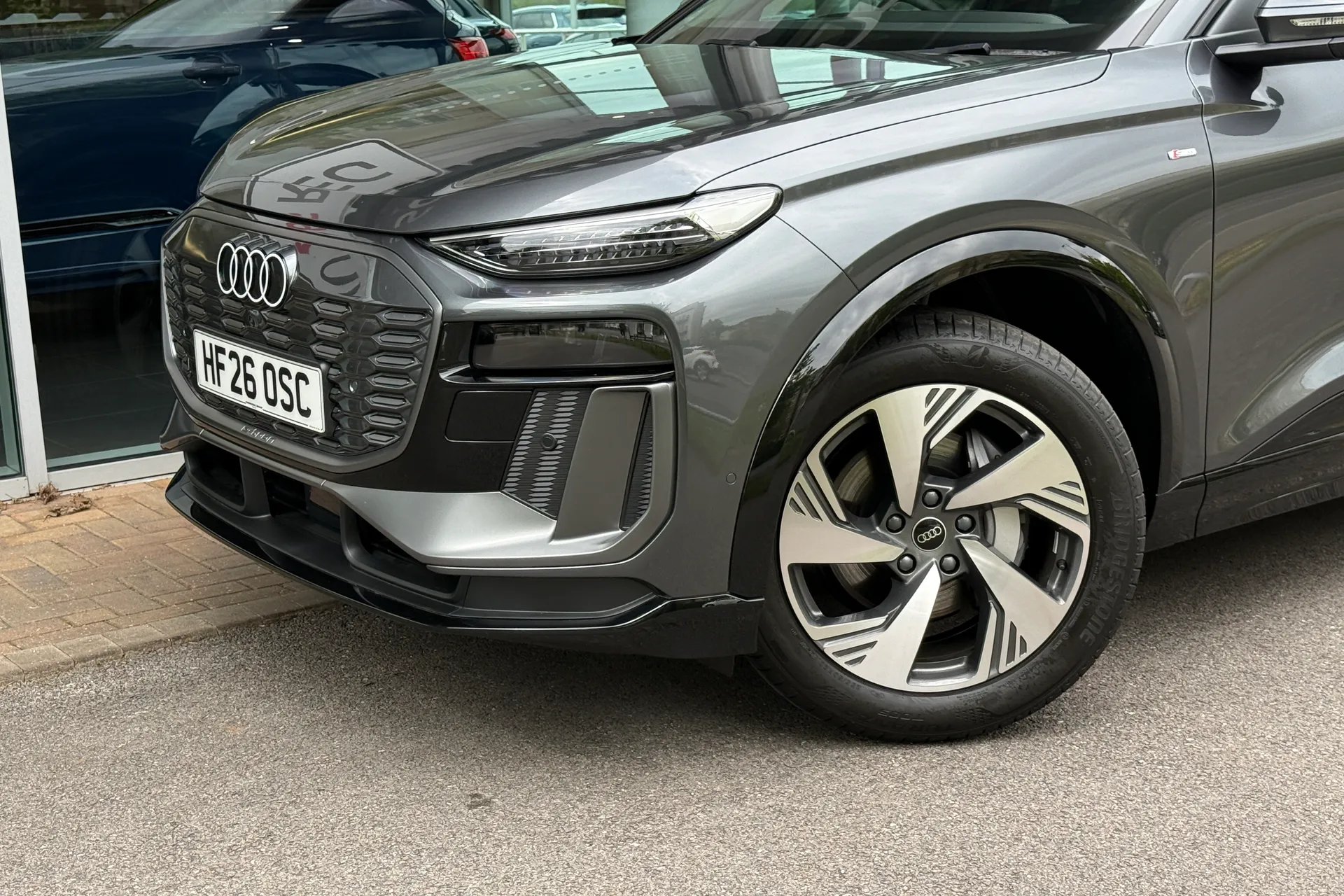 Audi Q6 thumbnail image number 60