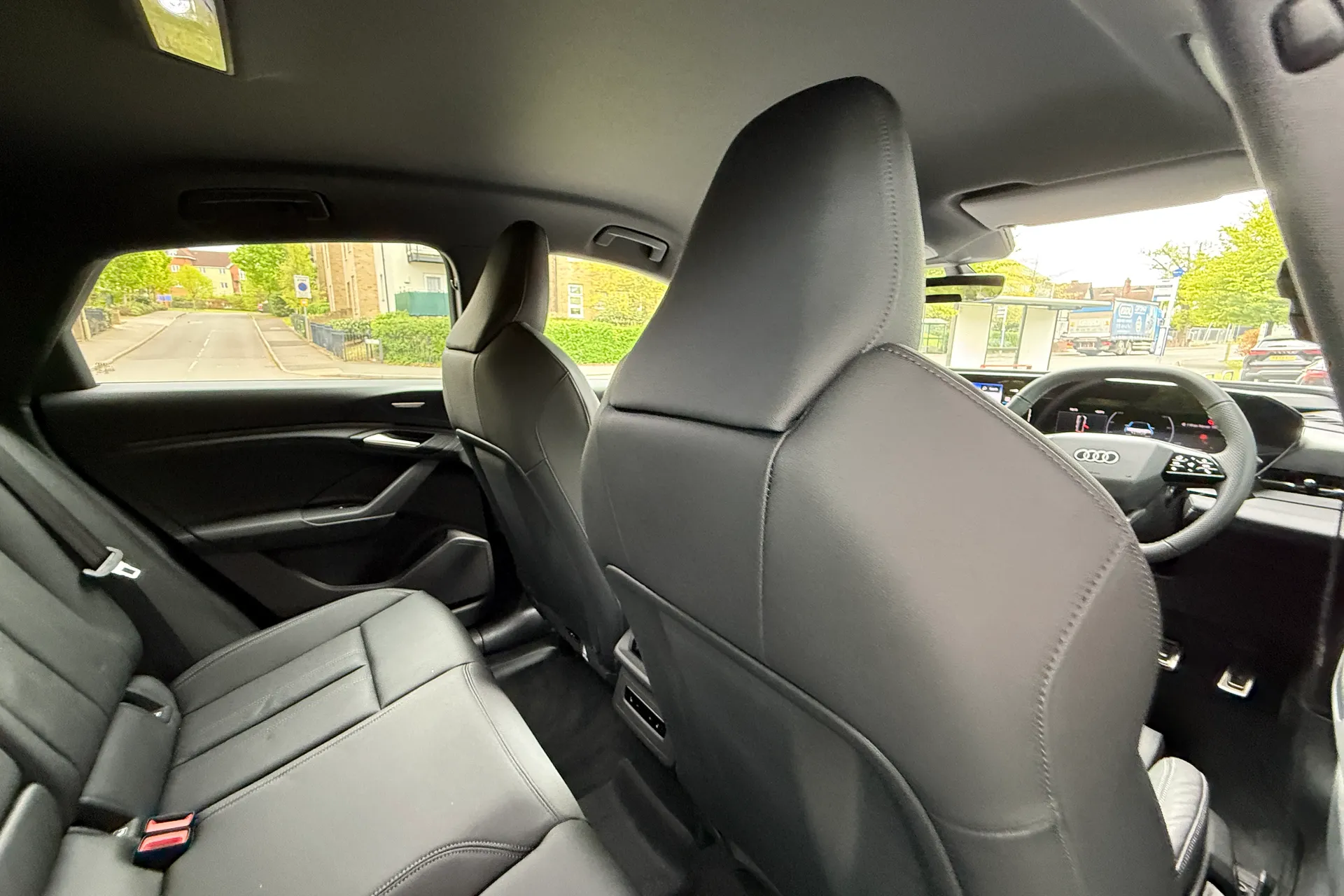 Audi Q6 thumbnail image number 41