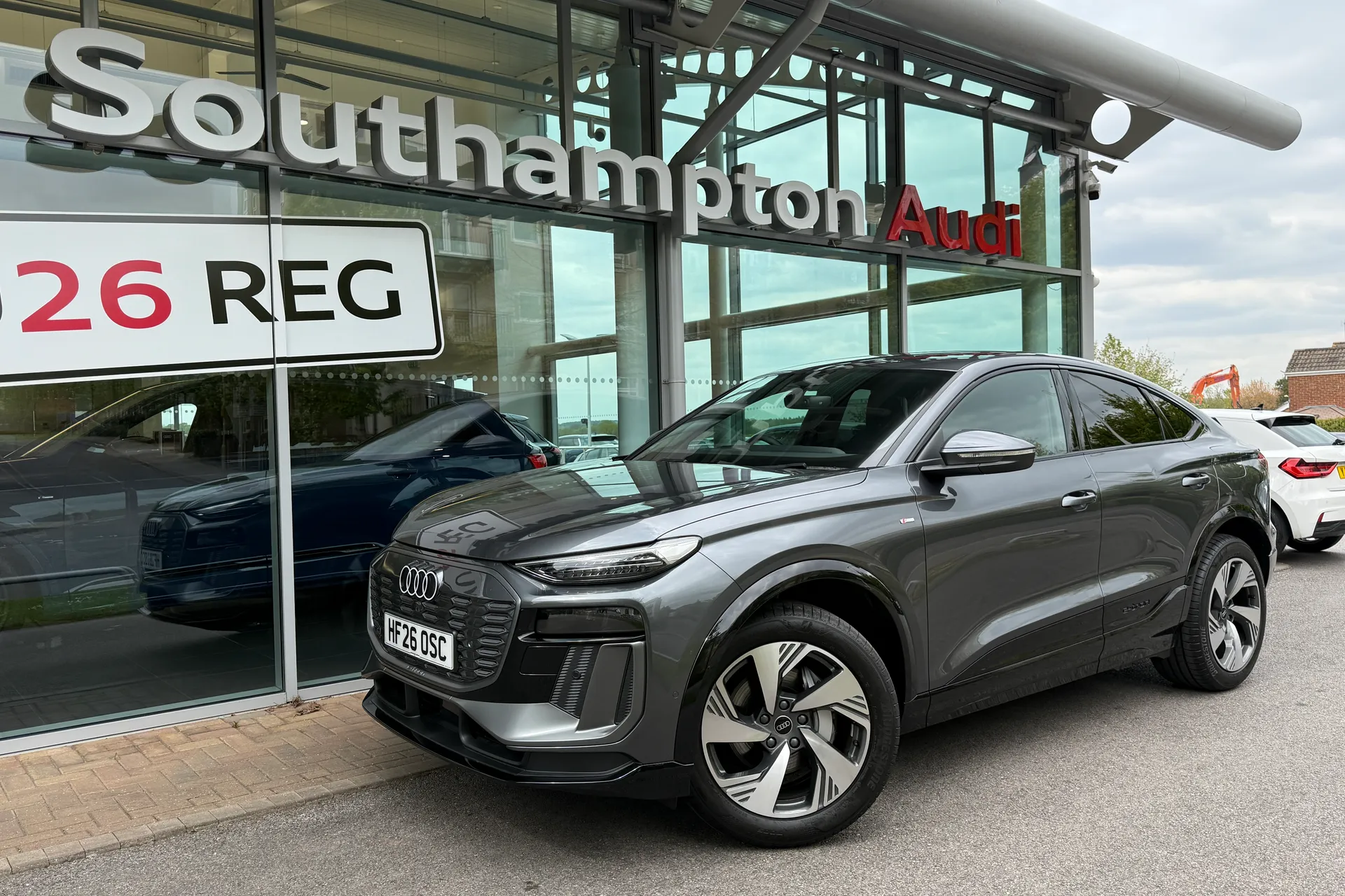Audi Q6 thumbnail image number 61