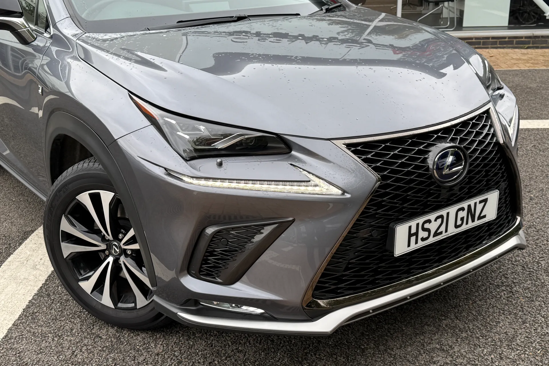 LEXUS NX thumbnail image number 21