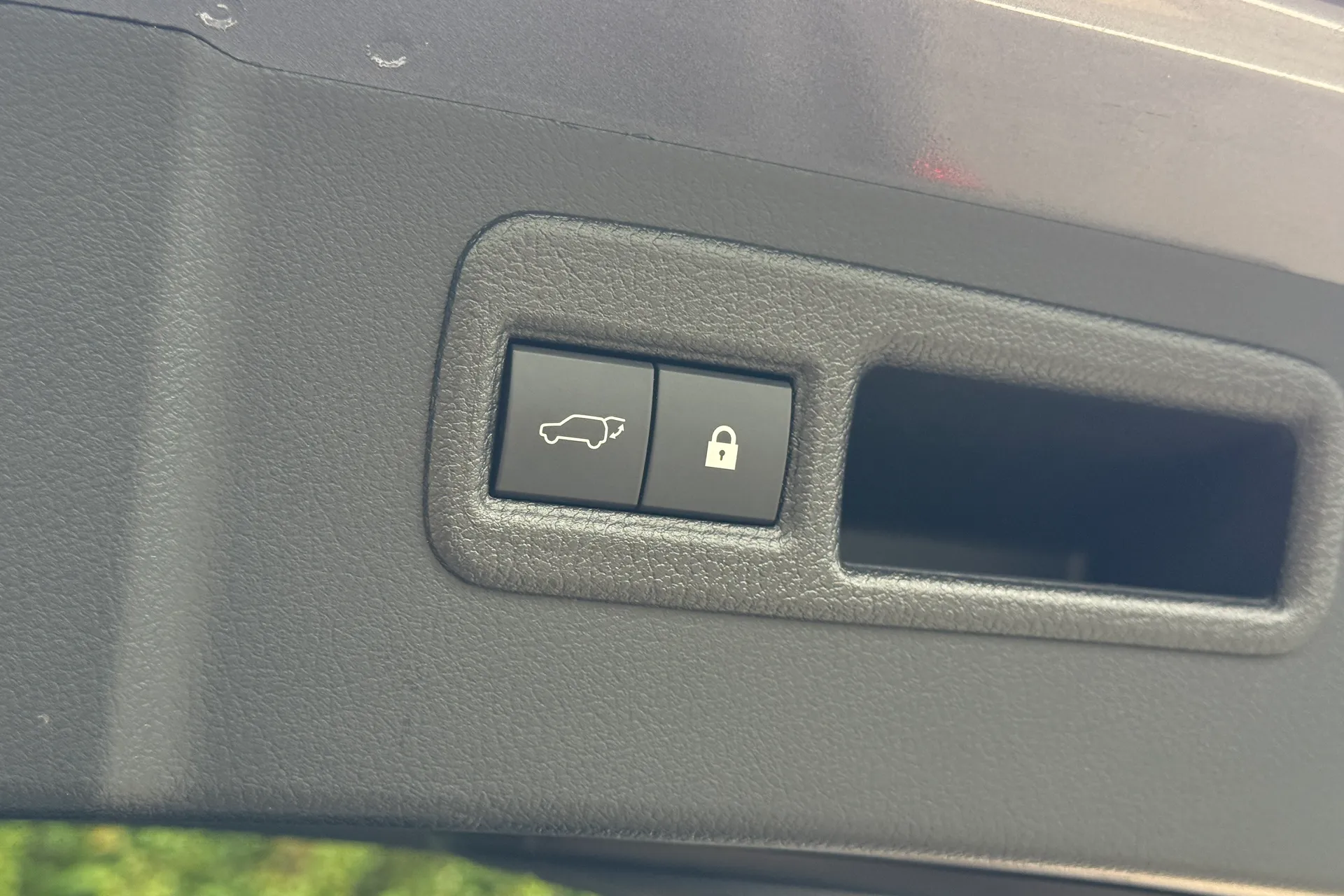 LEXUS NX thumbnail image number 34