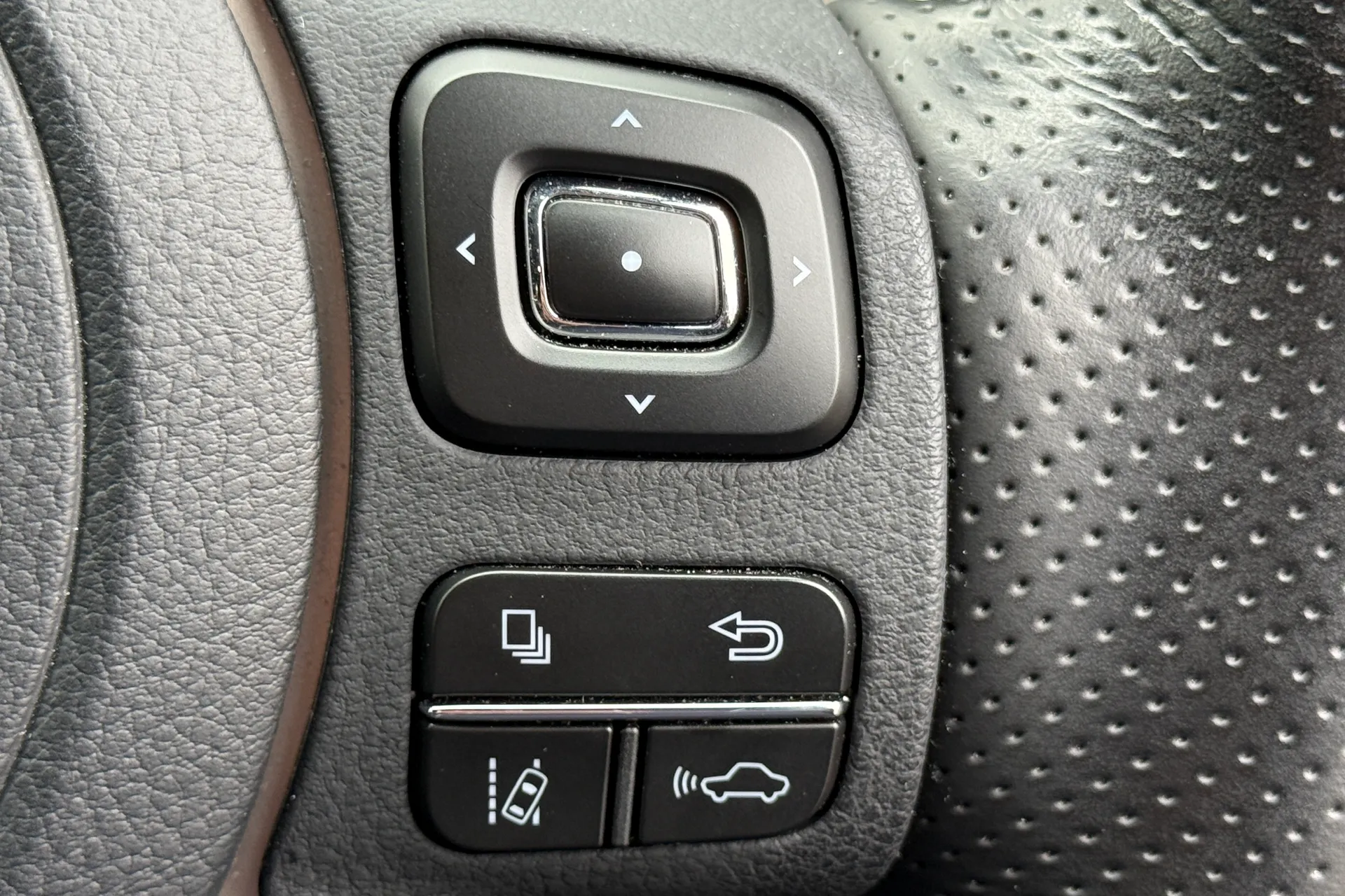 LEXUS NX thumbnail image number 55