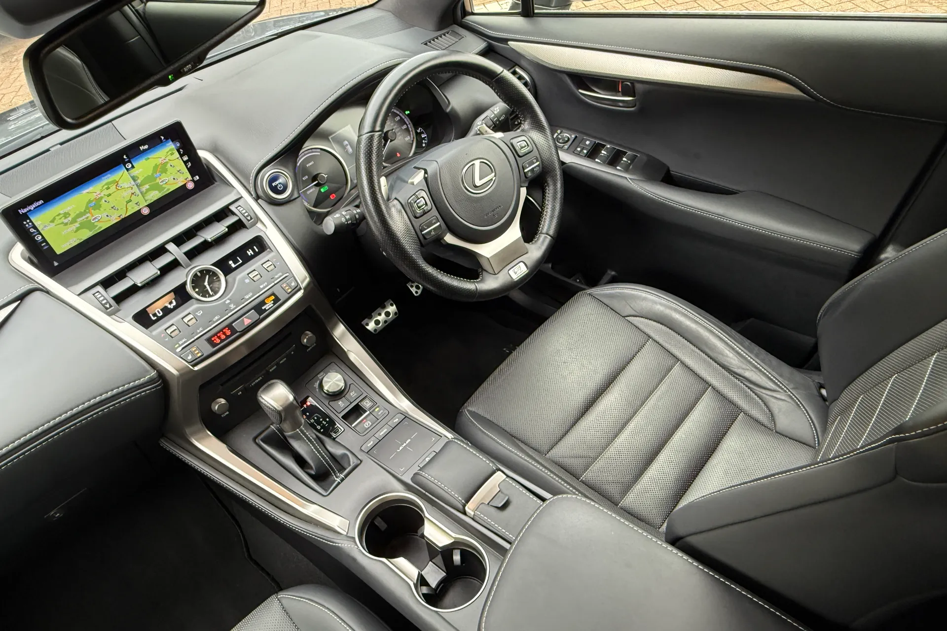 LEXUS NX thumbnail image number 39