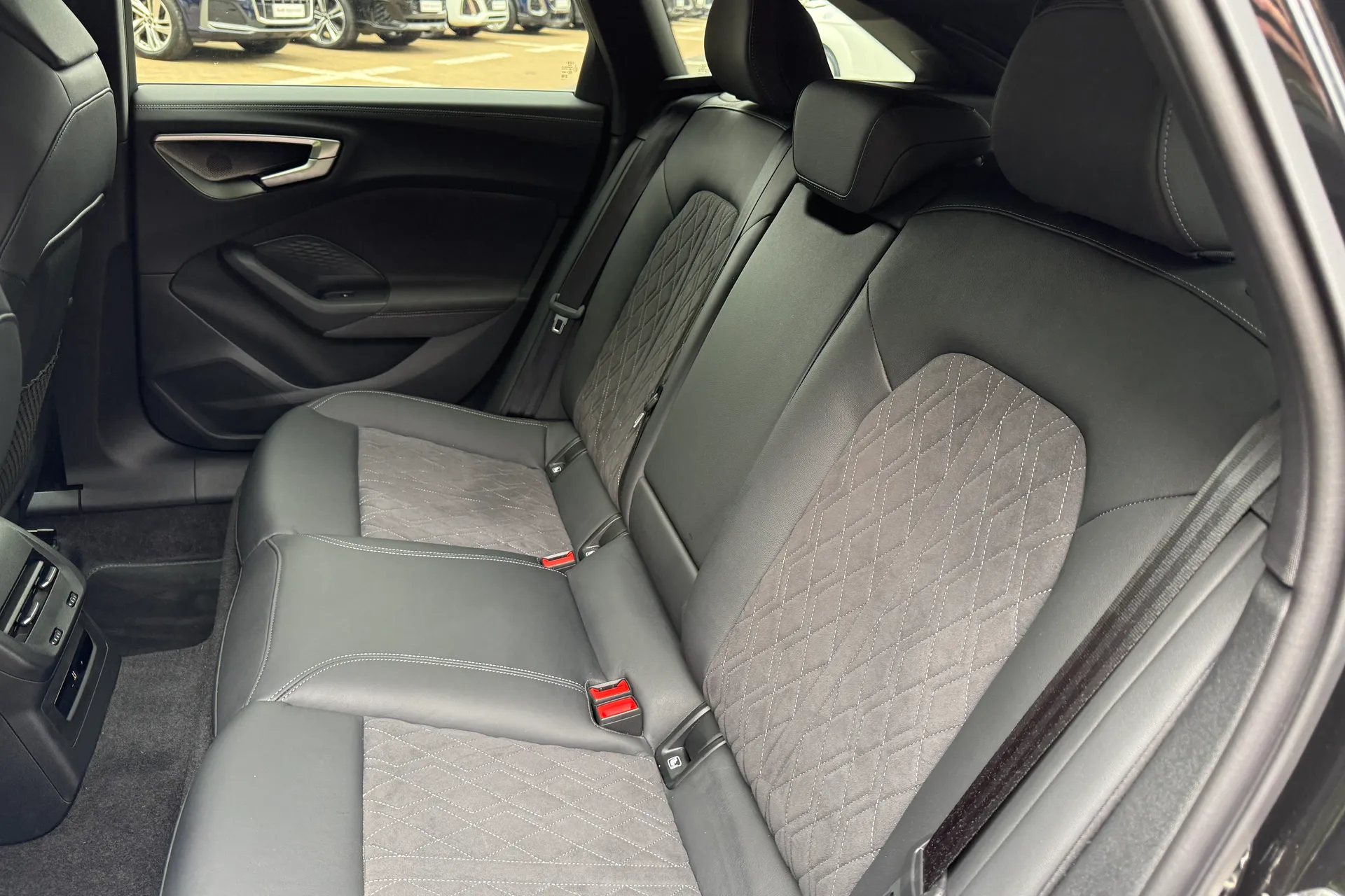 Audi A5 thumbnail image number 45
