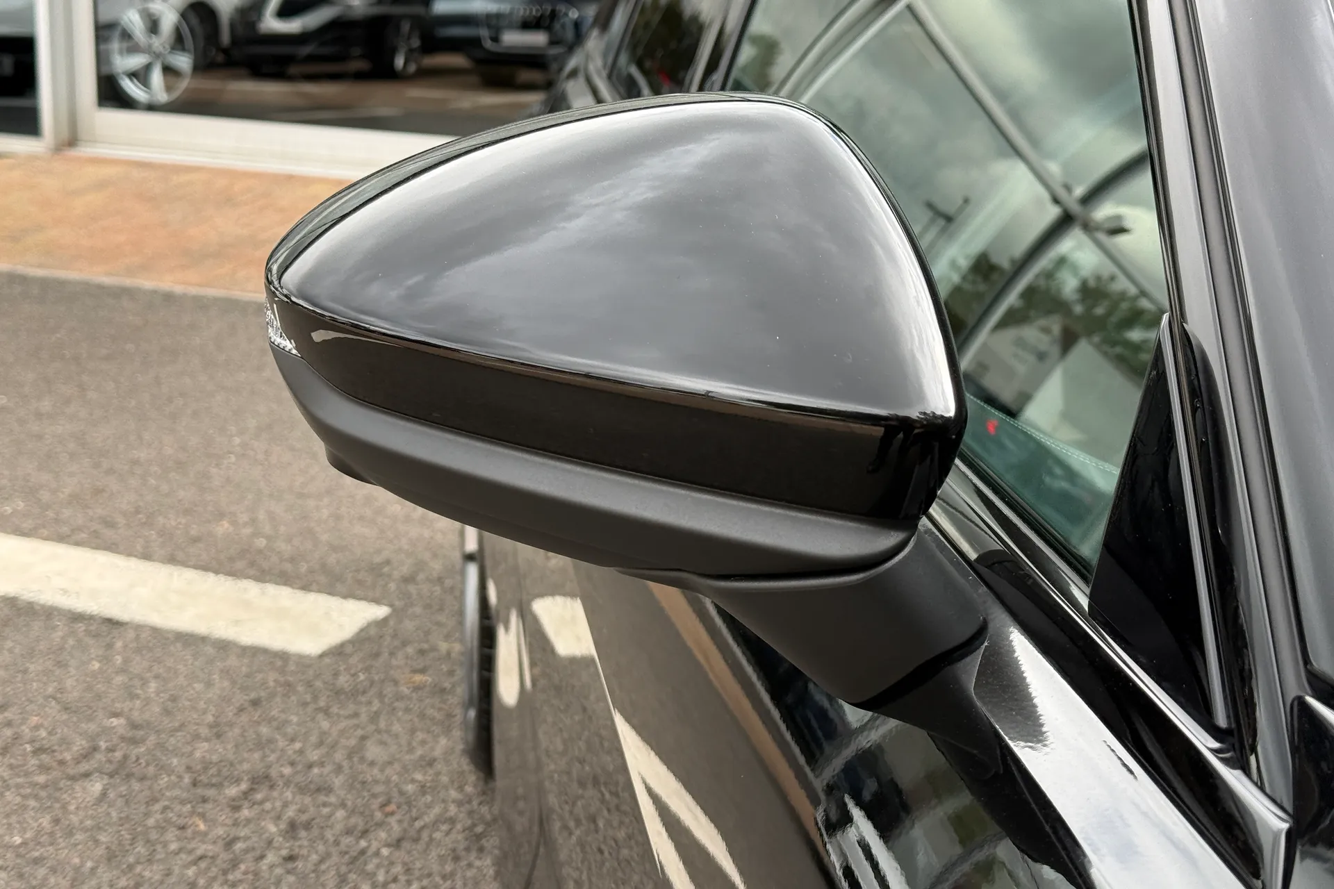 Audi A5 thumbnail image number 4