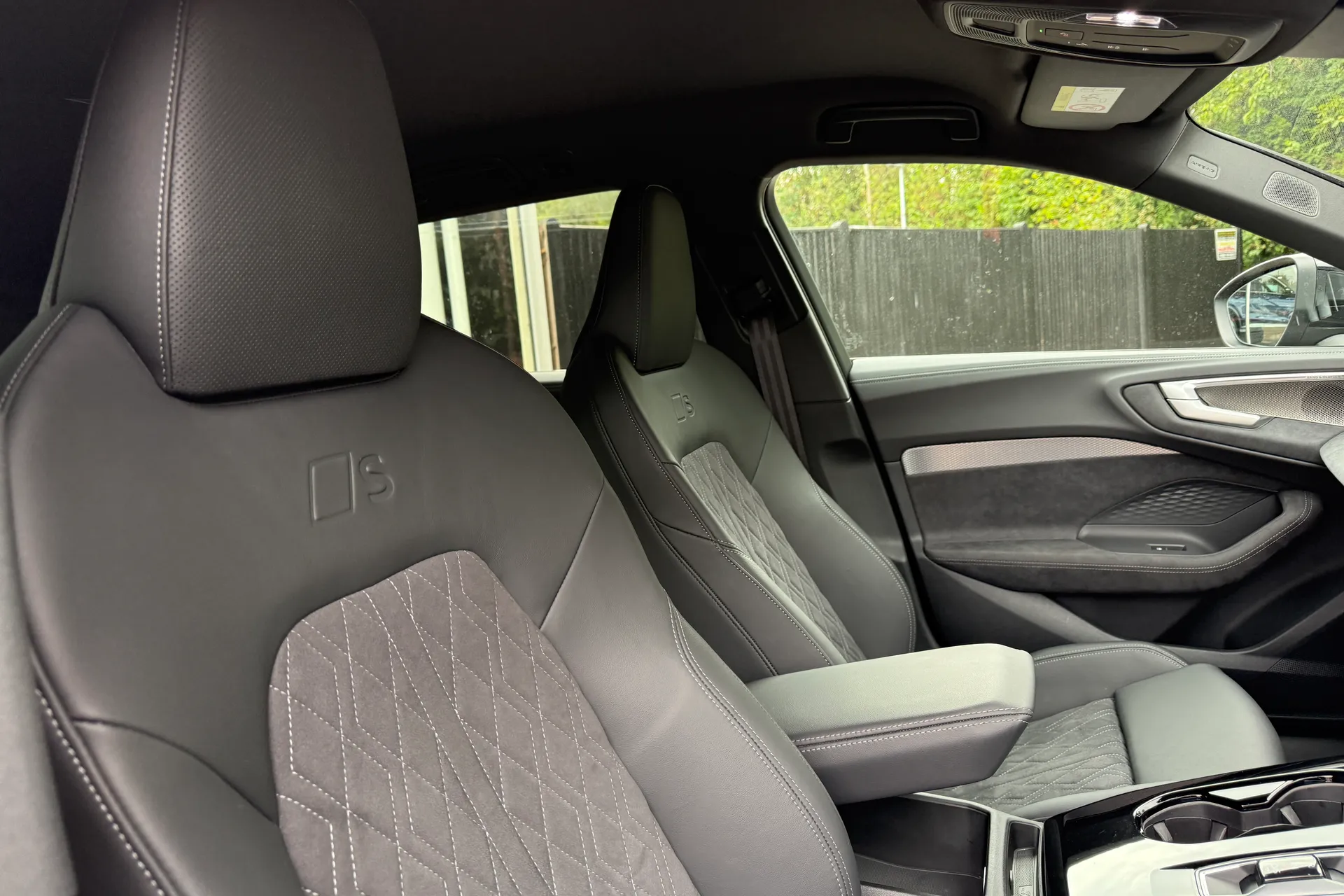 Audi A5 thumbnail image number 23