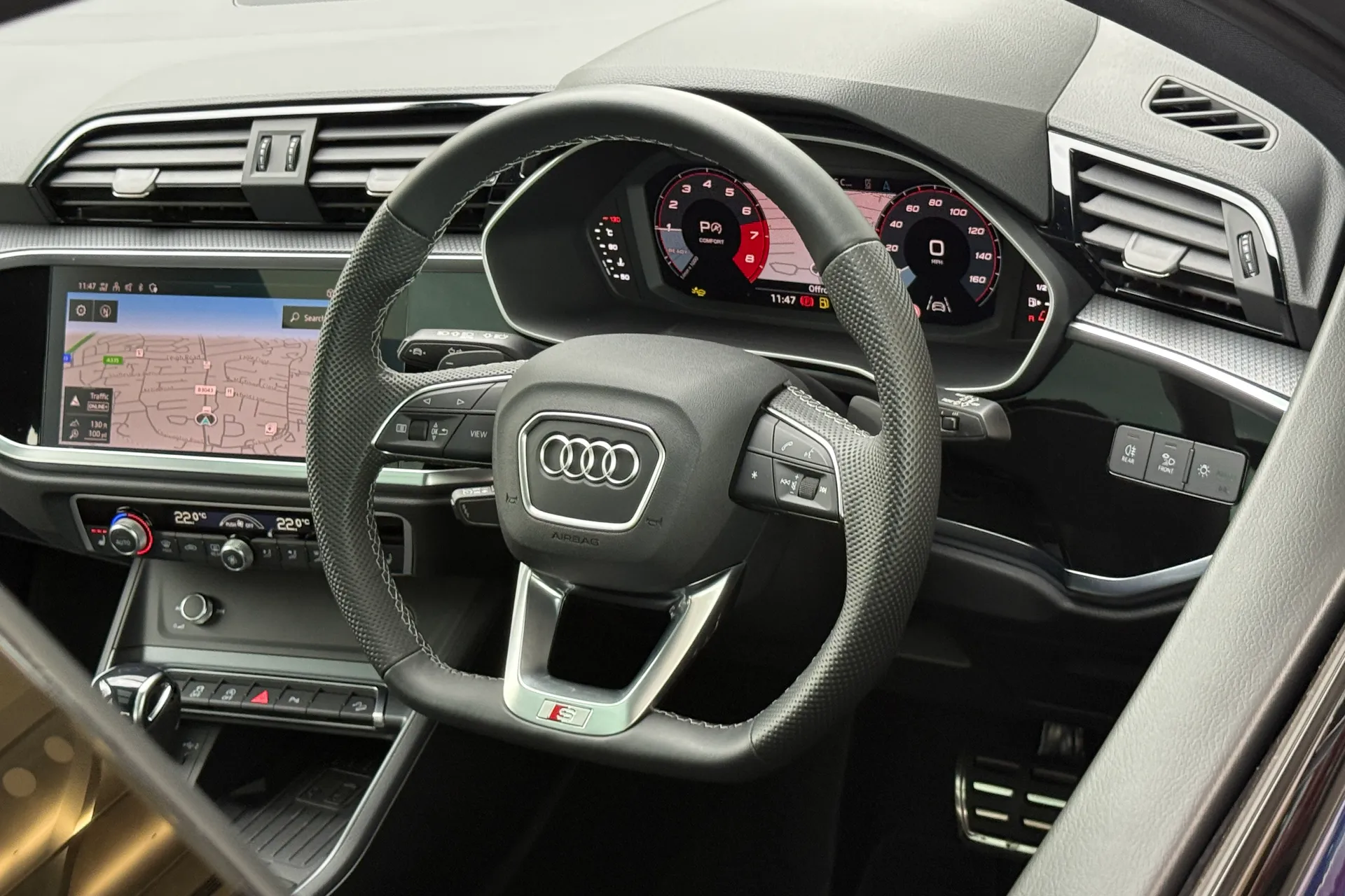 Audi Q3 thumbnail image number 35