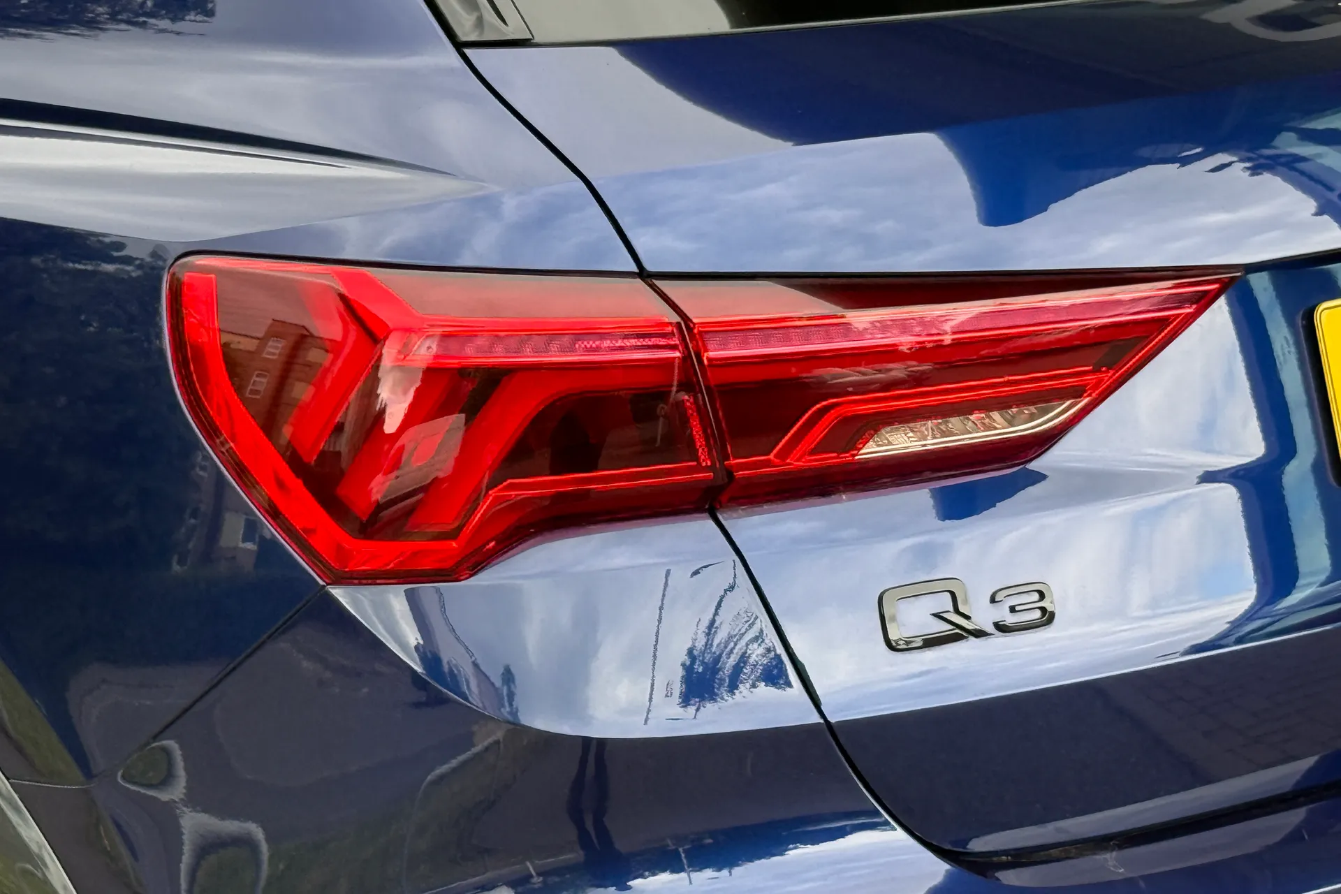 Audi Q3 thumbnail image number 49