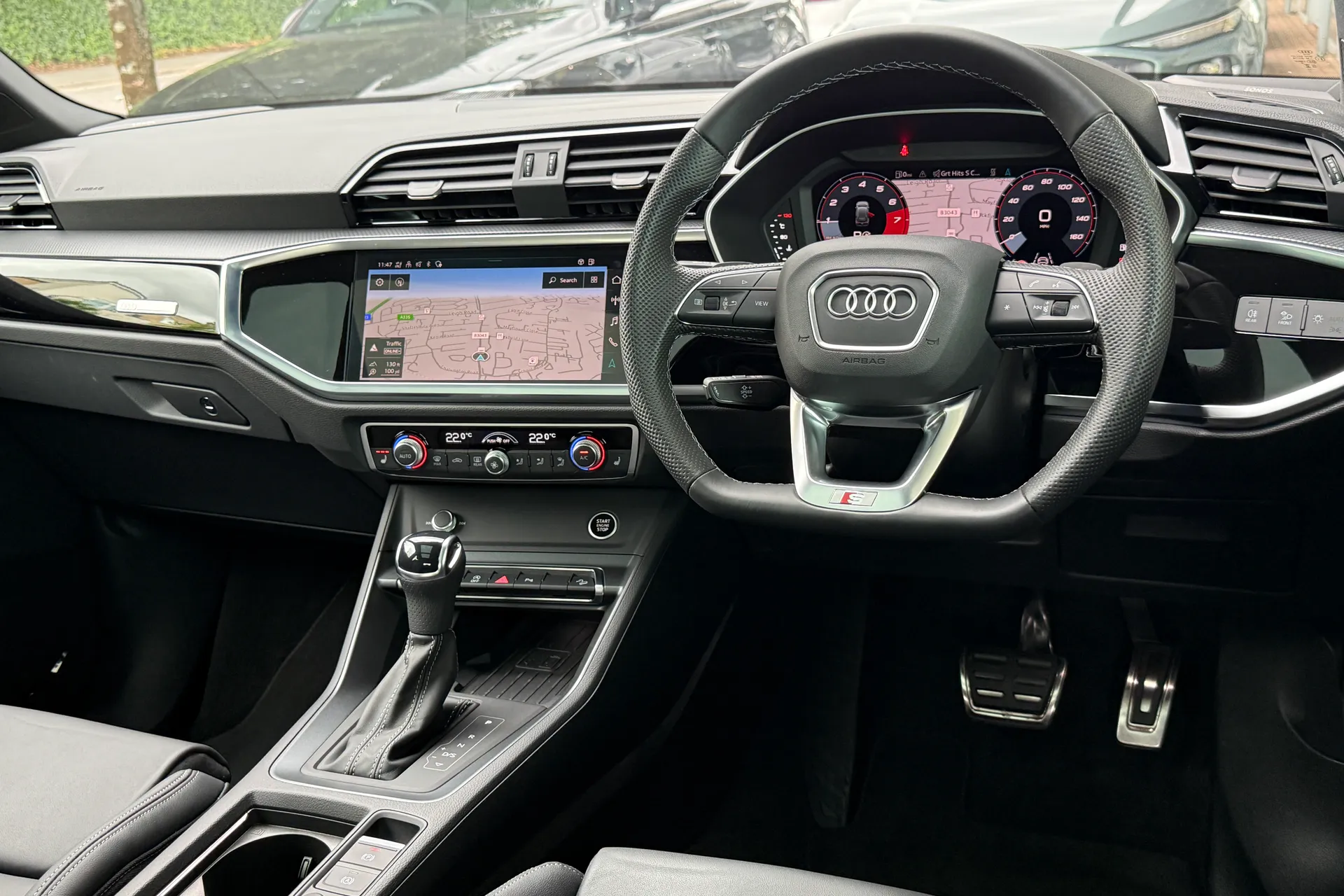 Audi Q3 thumbnail image number 37