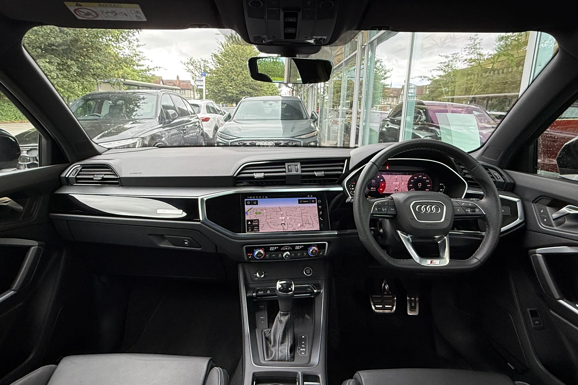 Audi Q3 thumbnail image number 41