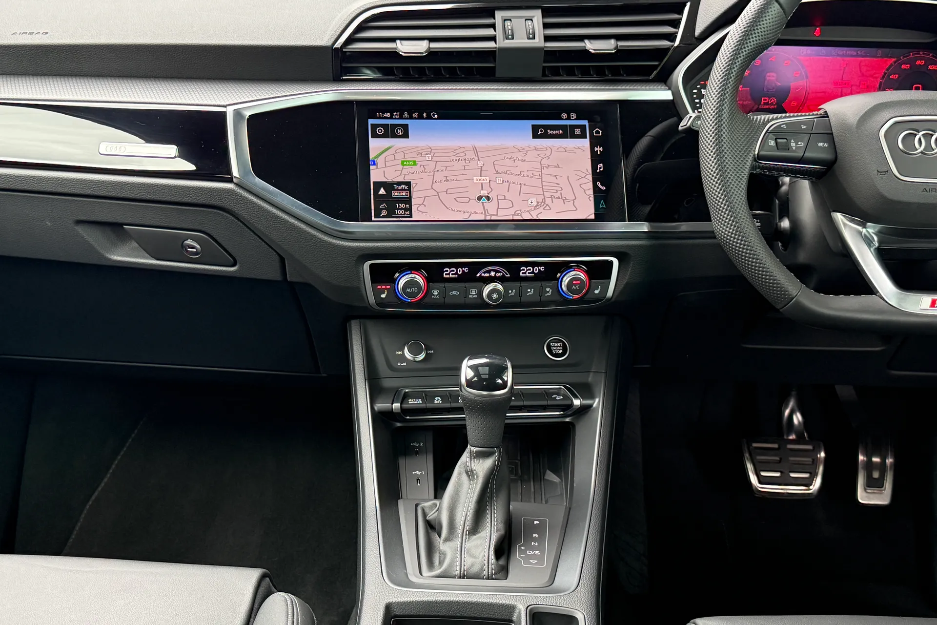 Audi Q3 thumbnail image number 42