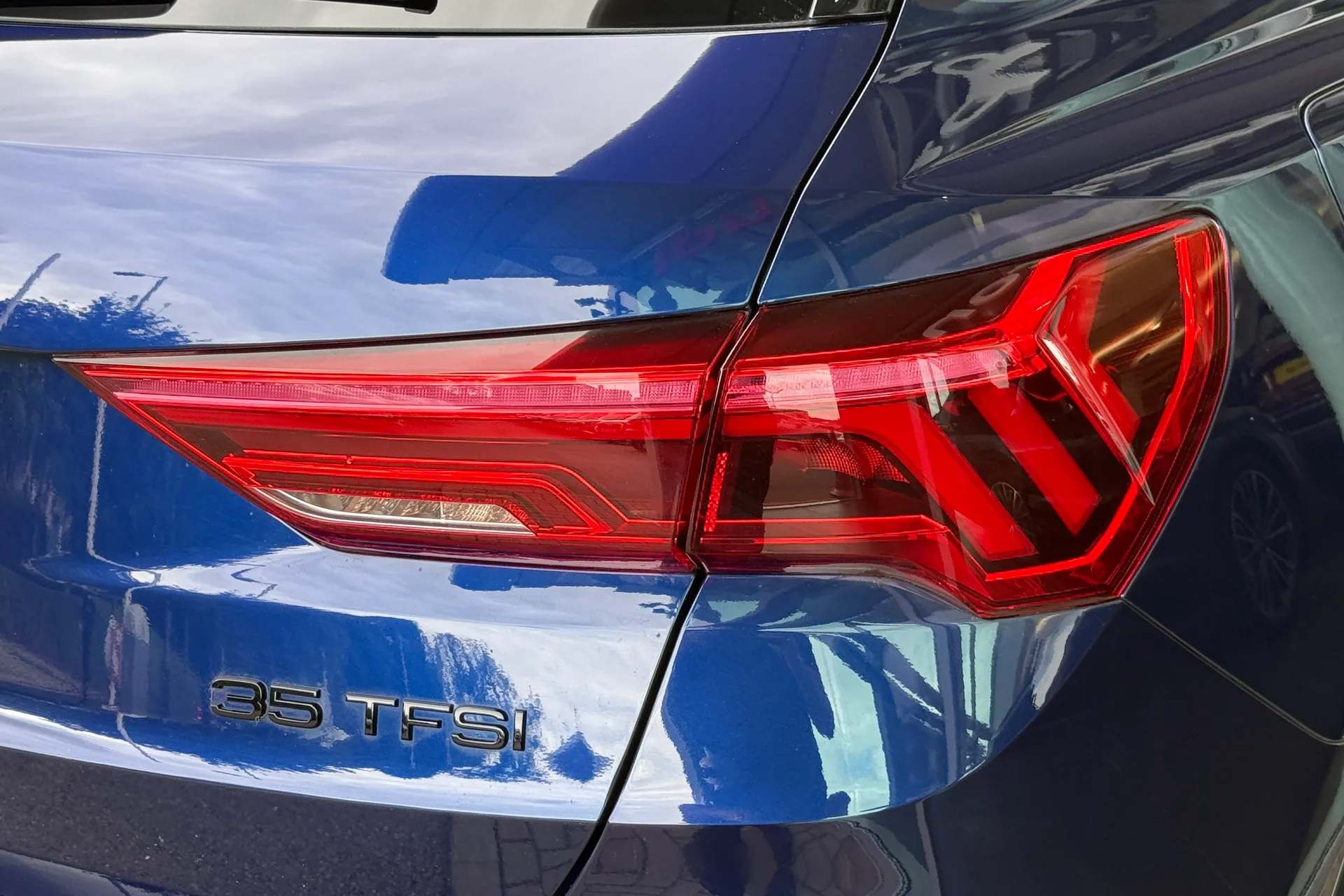 Audi Q3 thumbnail image number 47