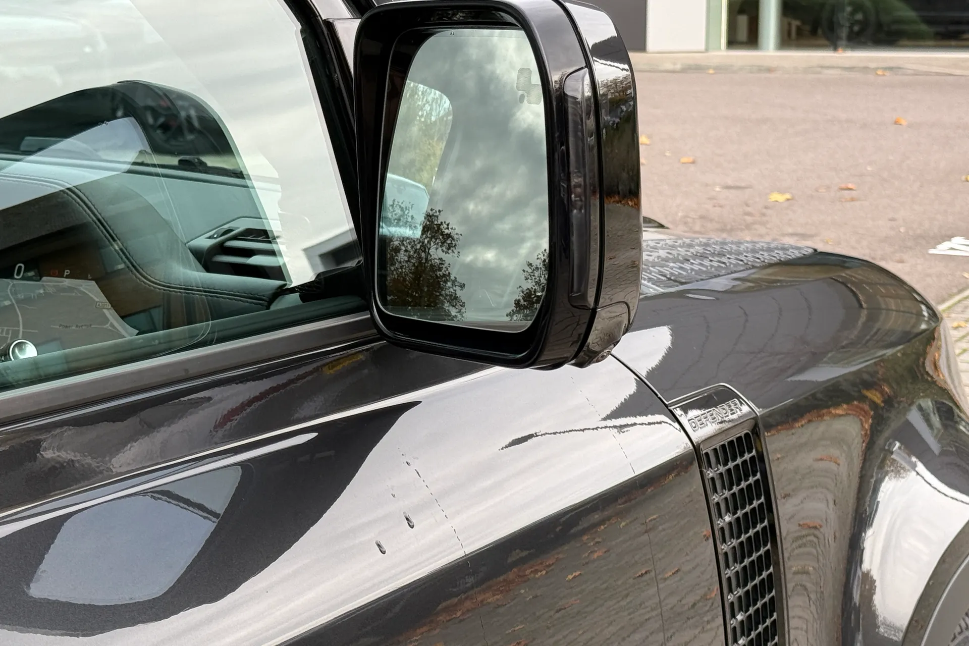 LAND ROVER DEFENDER thumbnail image number 15