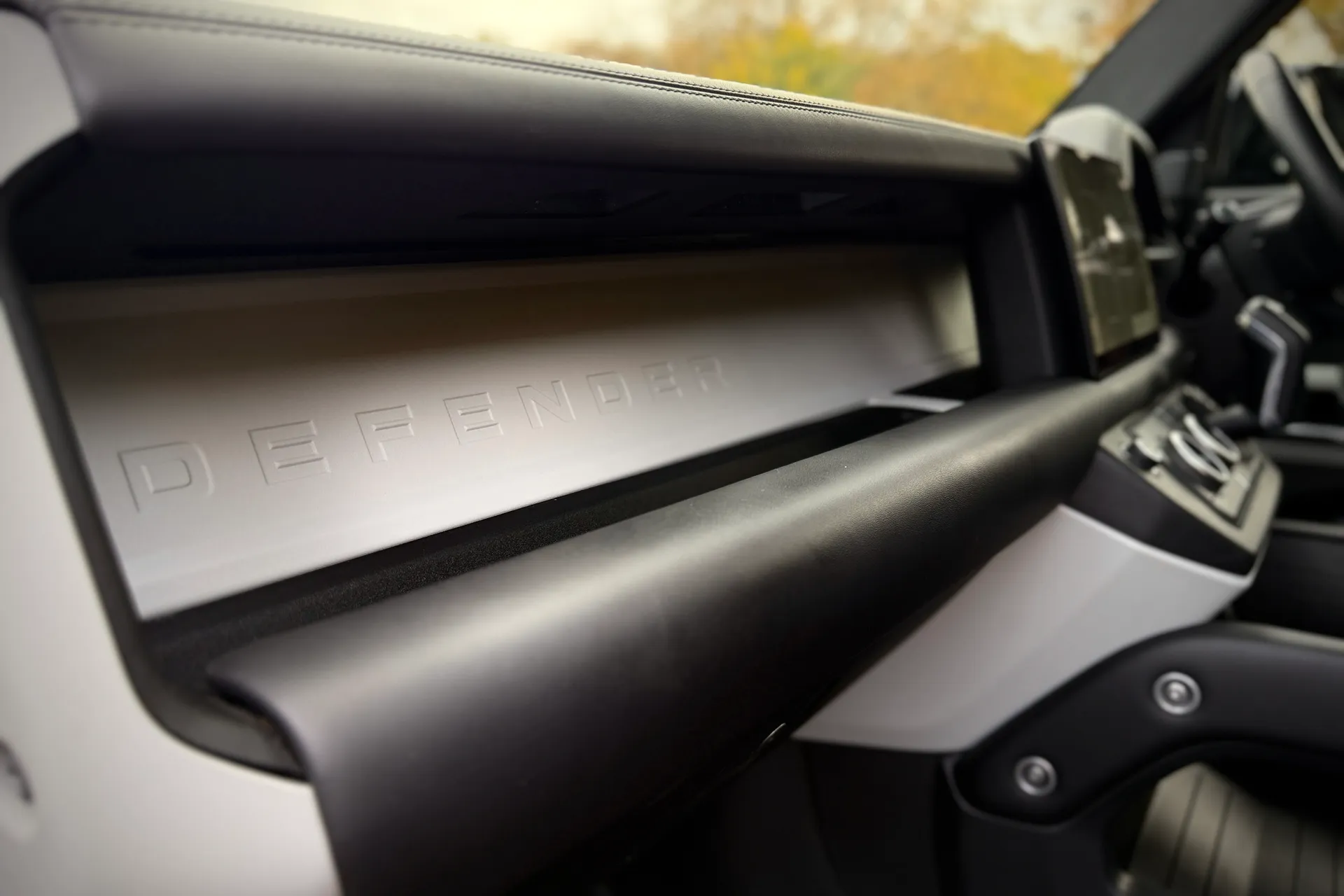 LAND ROVER DEFENDER thumbnail image number 44