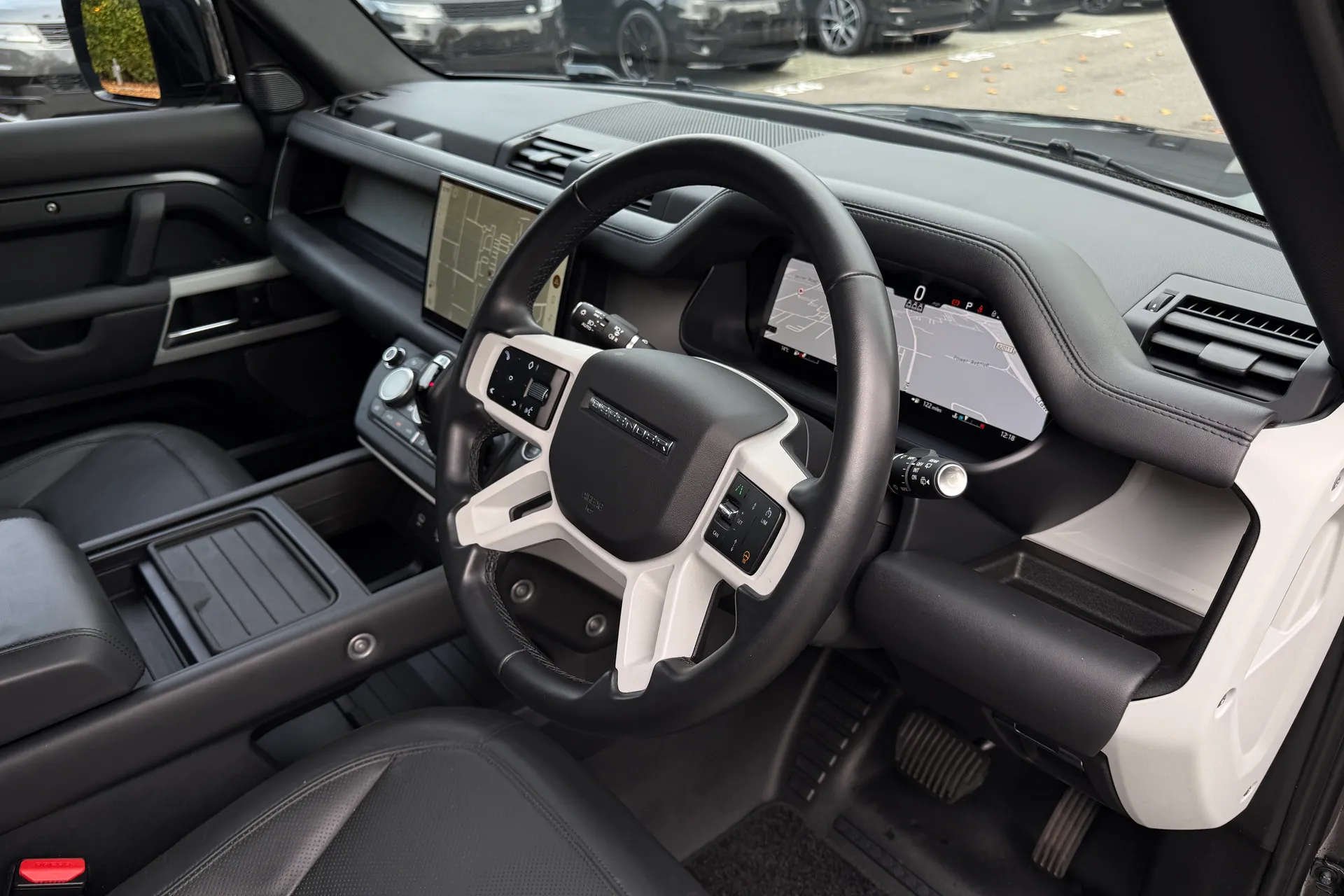 LAND ROVER DEFENDER thumbnail image number 40