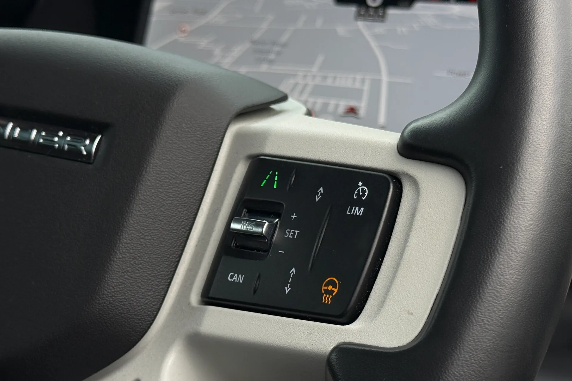 LAND ROVER DEFENDER thumbnail image number 52