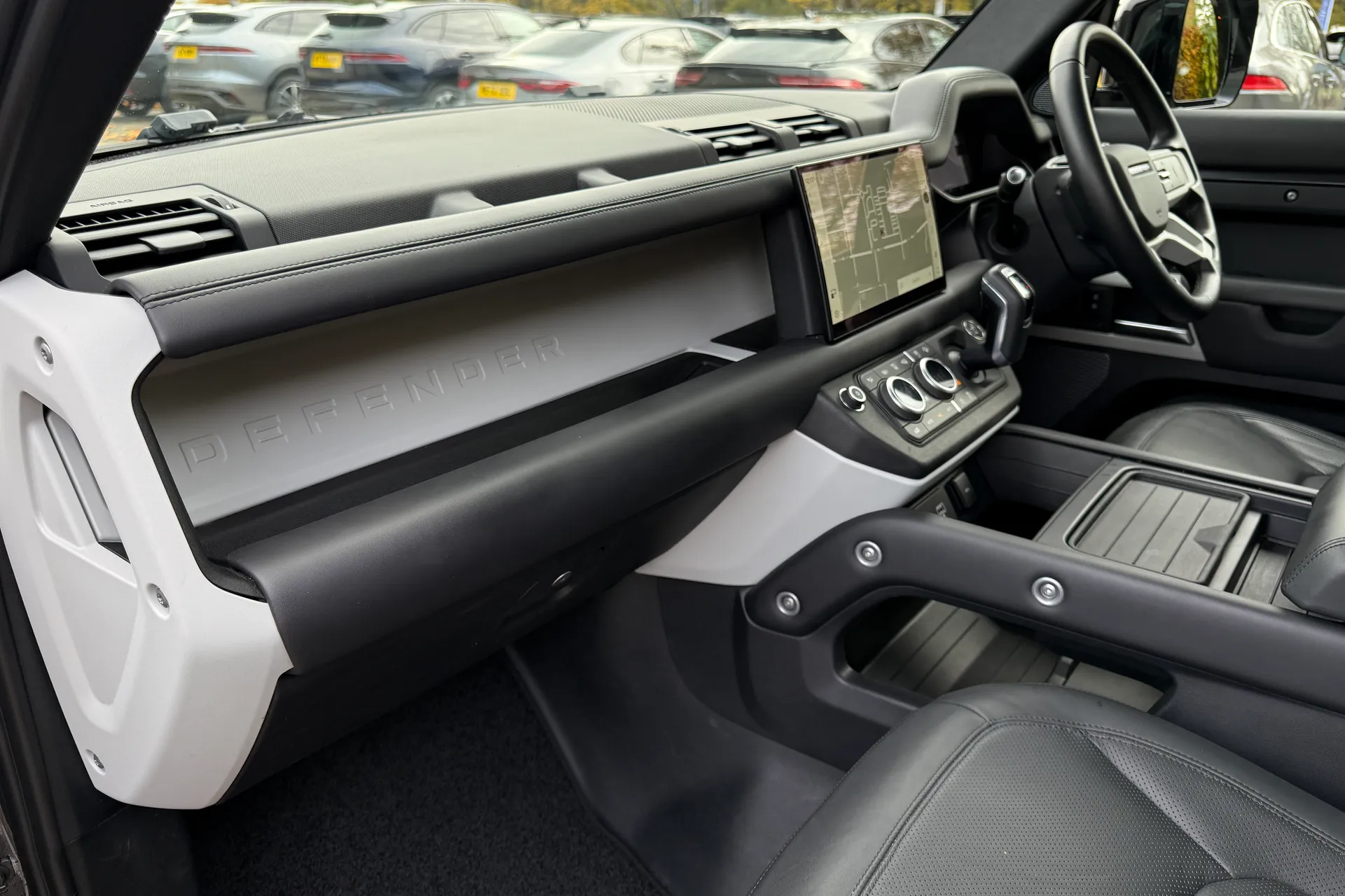 LAND ROVER DEFENDER thumbnail image number 43