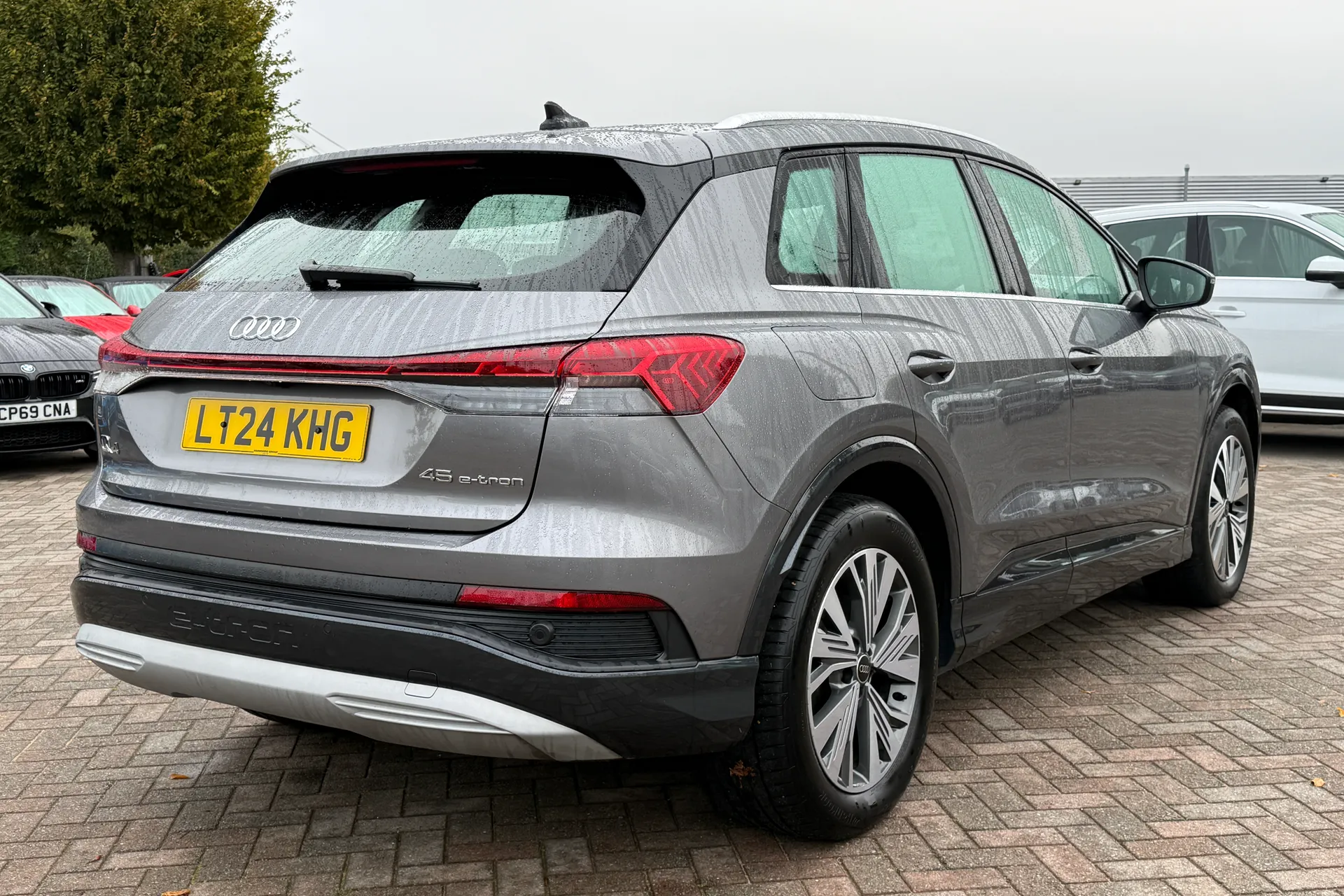 Audi Q4 thumbnail image number 30