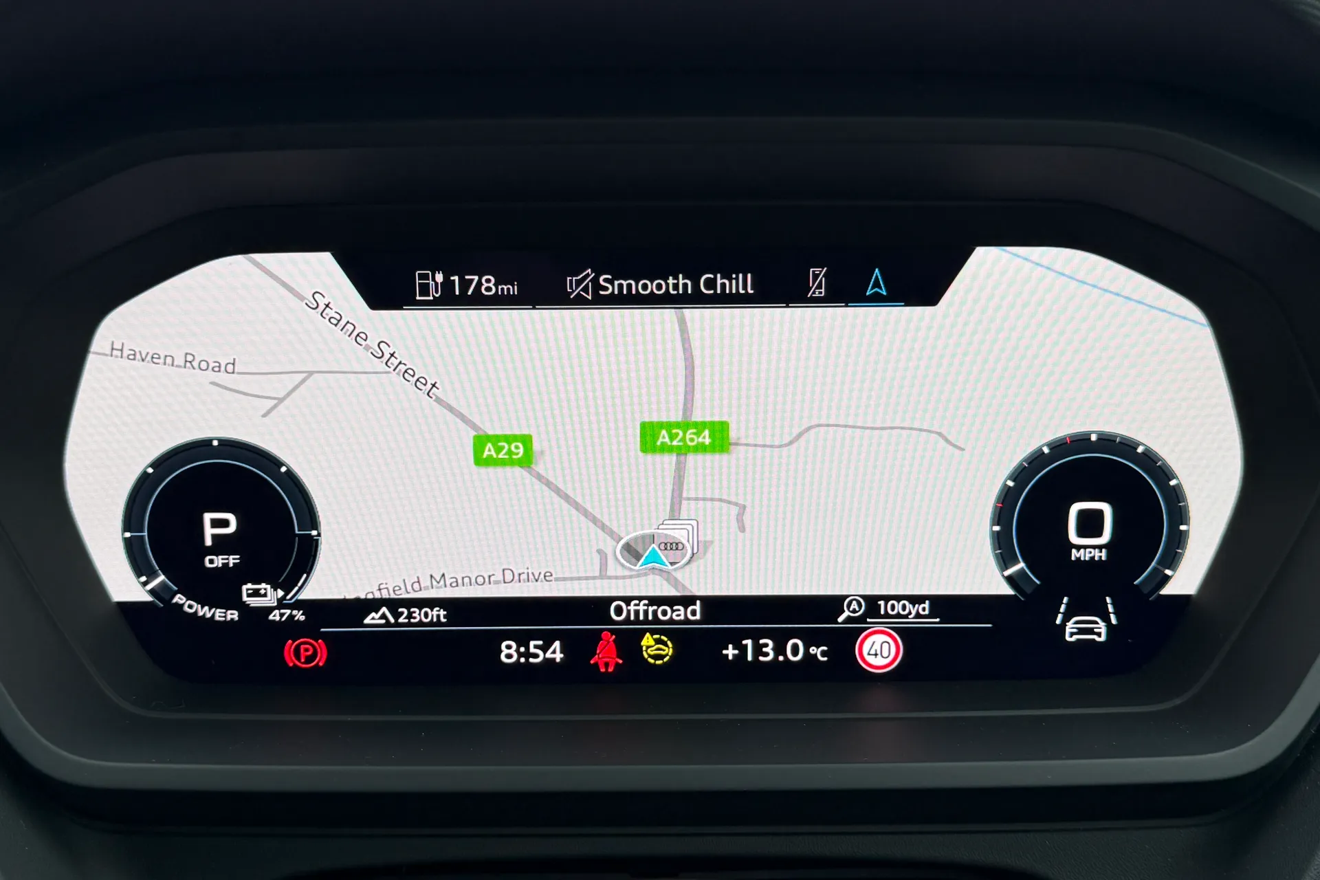 Audi Q4 thumbnail image number 14