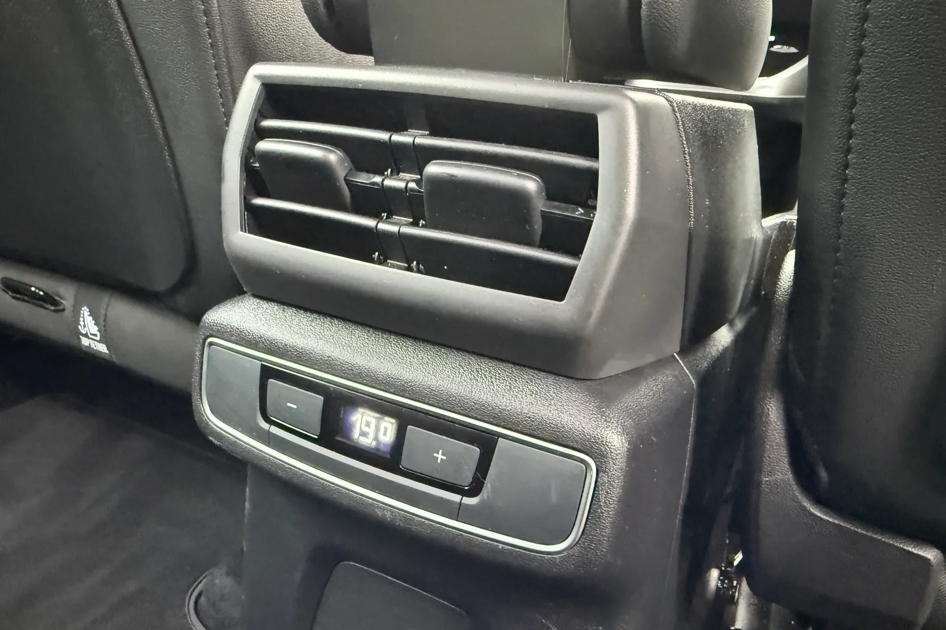 Audi Q4 thumbnail image number 47