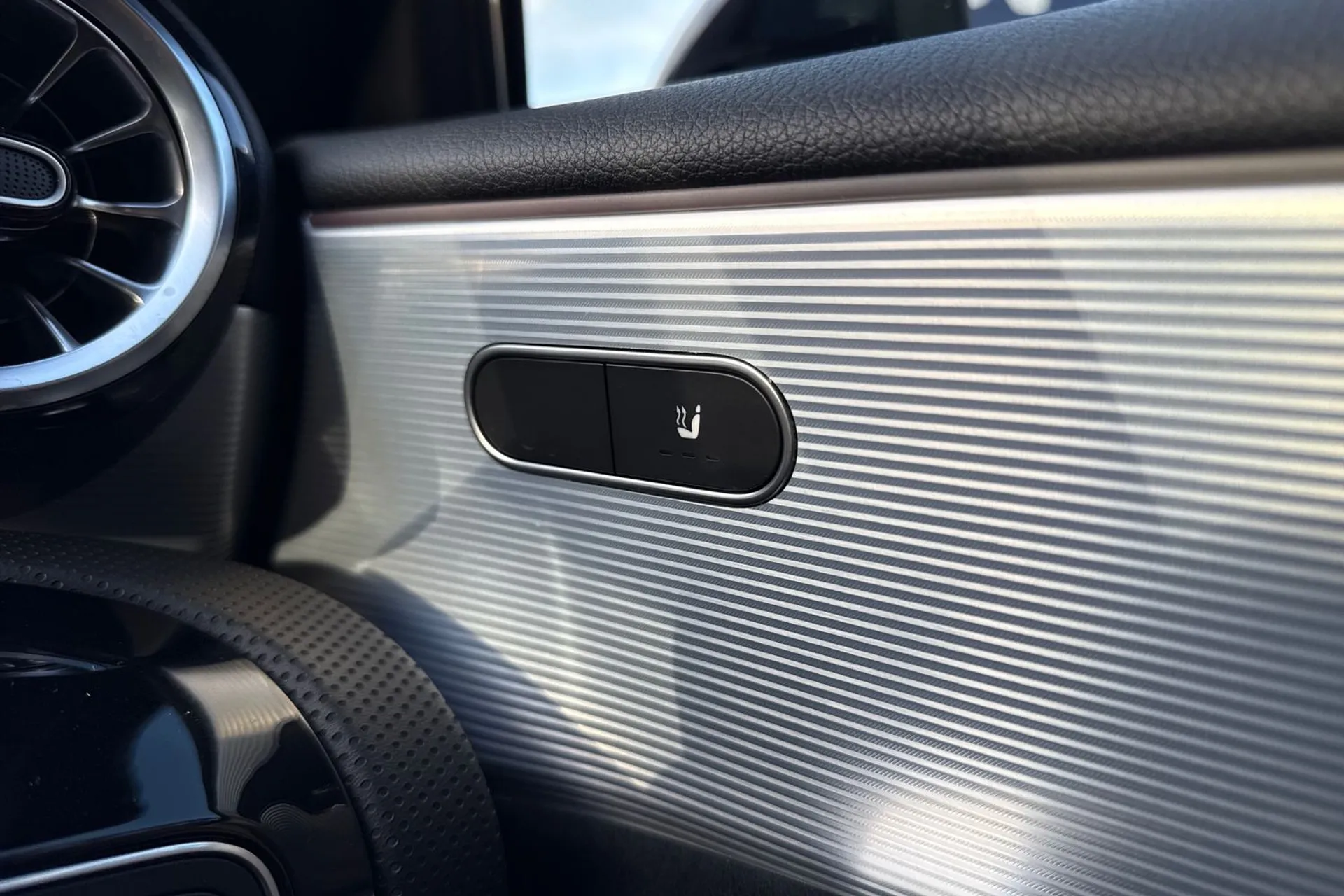 MERCEDES-BENZ A CLASS thumbnail image number 40