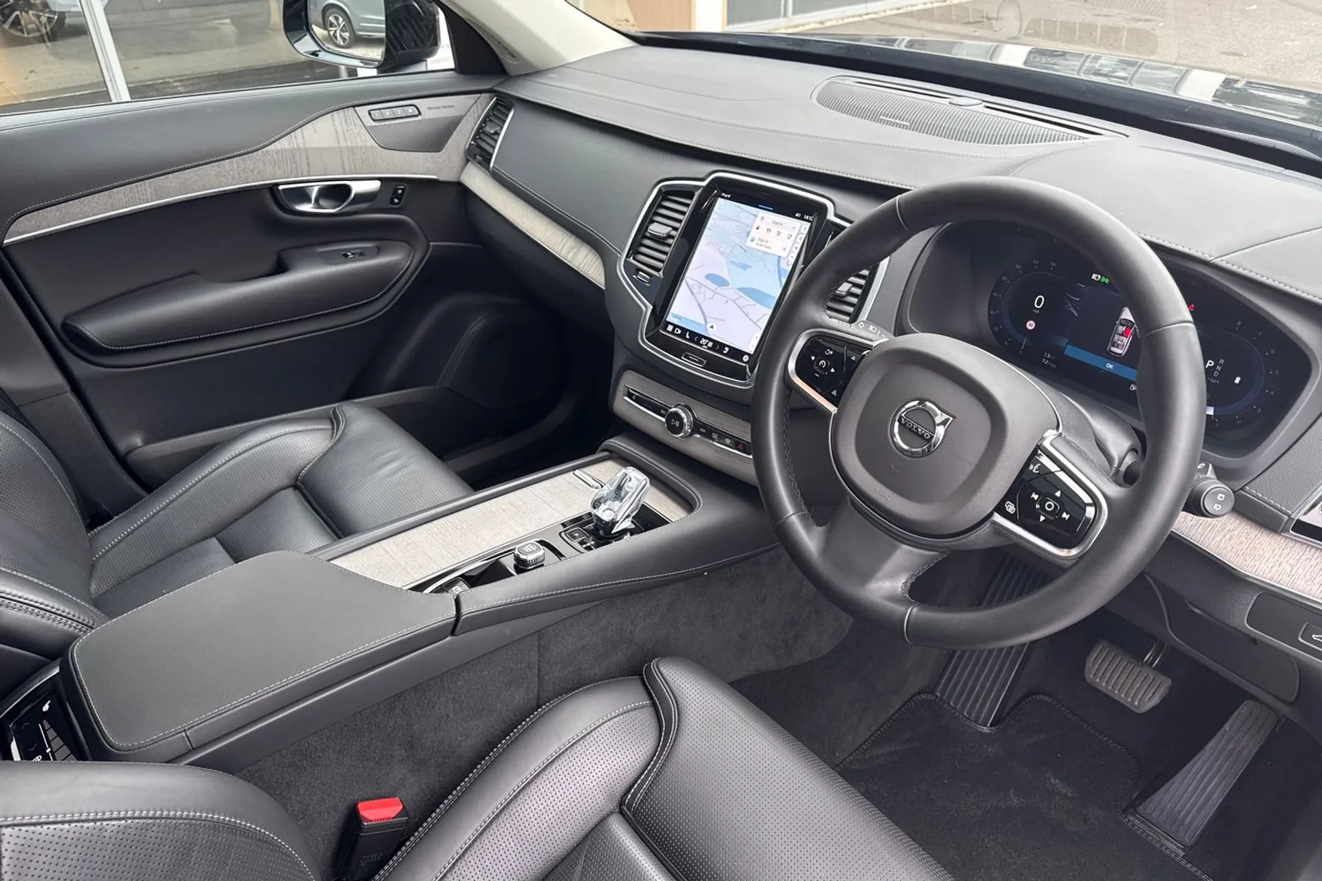 Volvo XC90 thumbnail image number 24