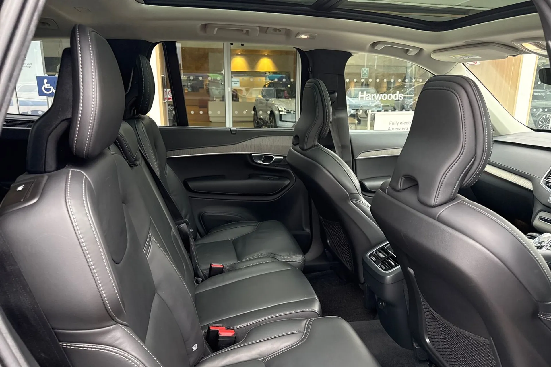 Volvo XC90 thumbnail image number 21