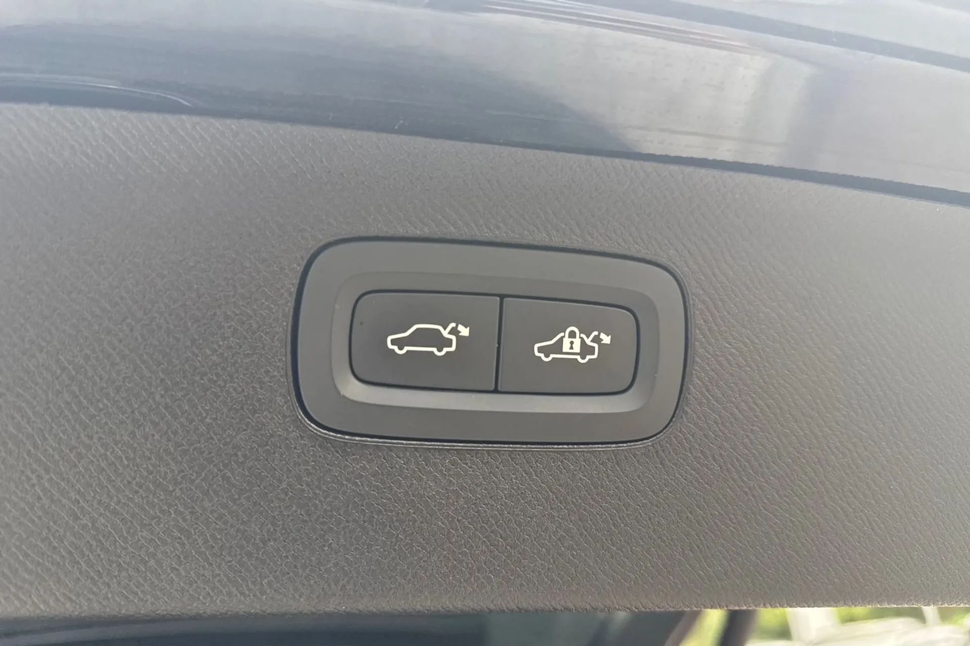 Volvo XC90 thumbnail image number 19