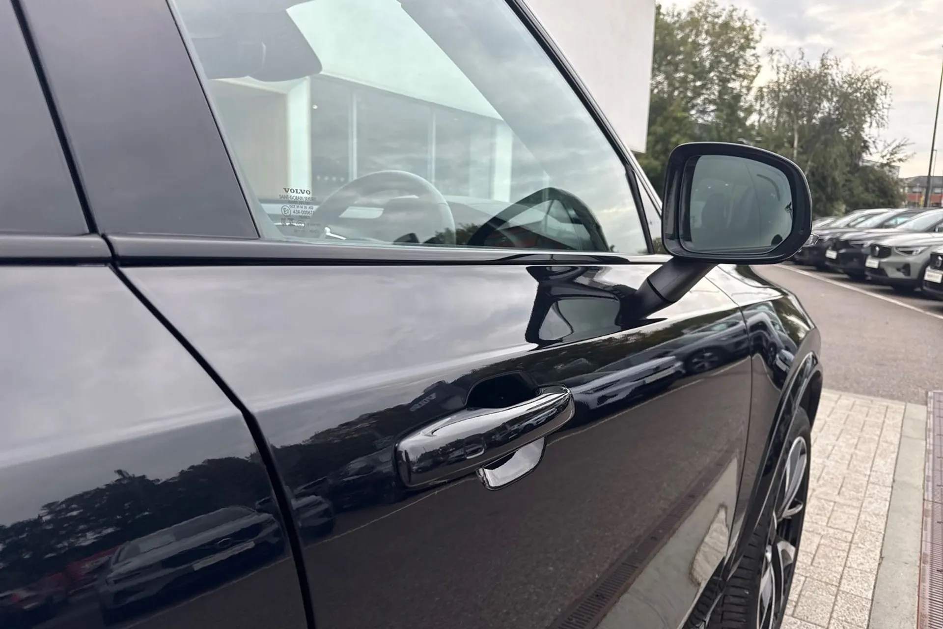 Volvo XC90 thumbnail image number 16