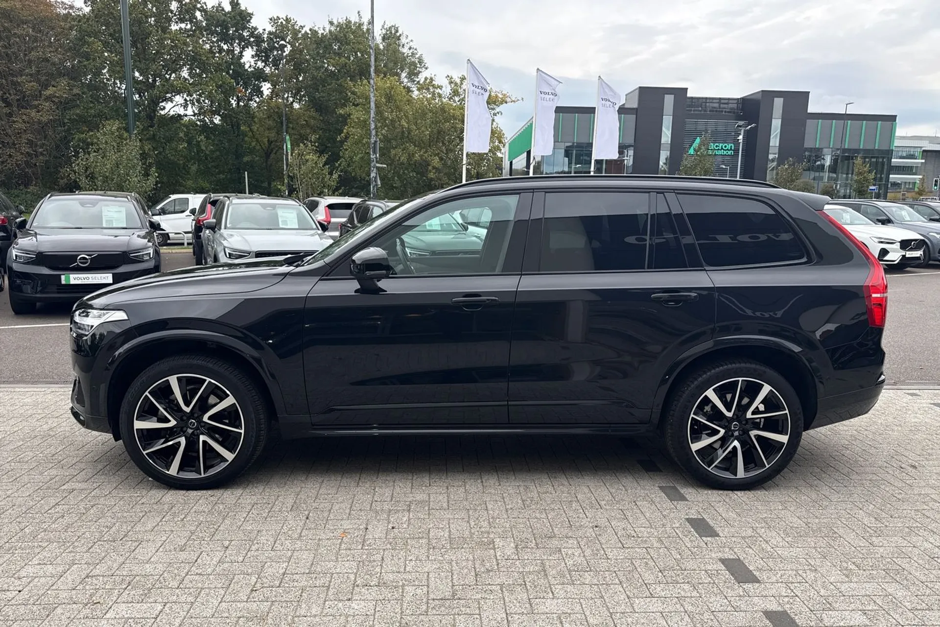 Volvo XC90 thumbnail image number 10