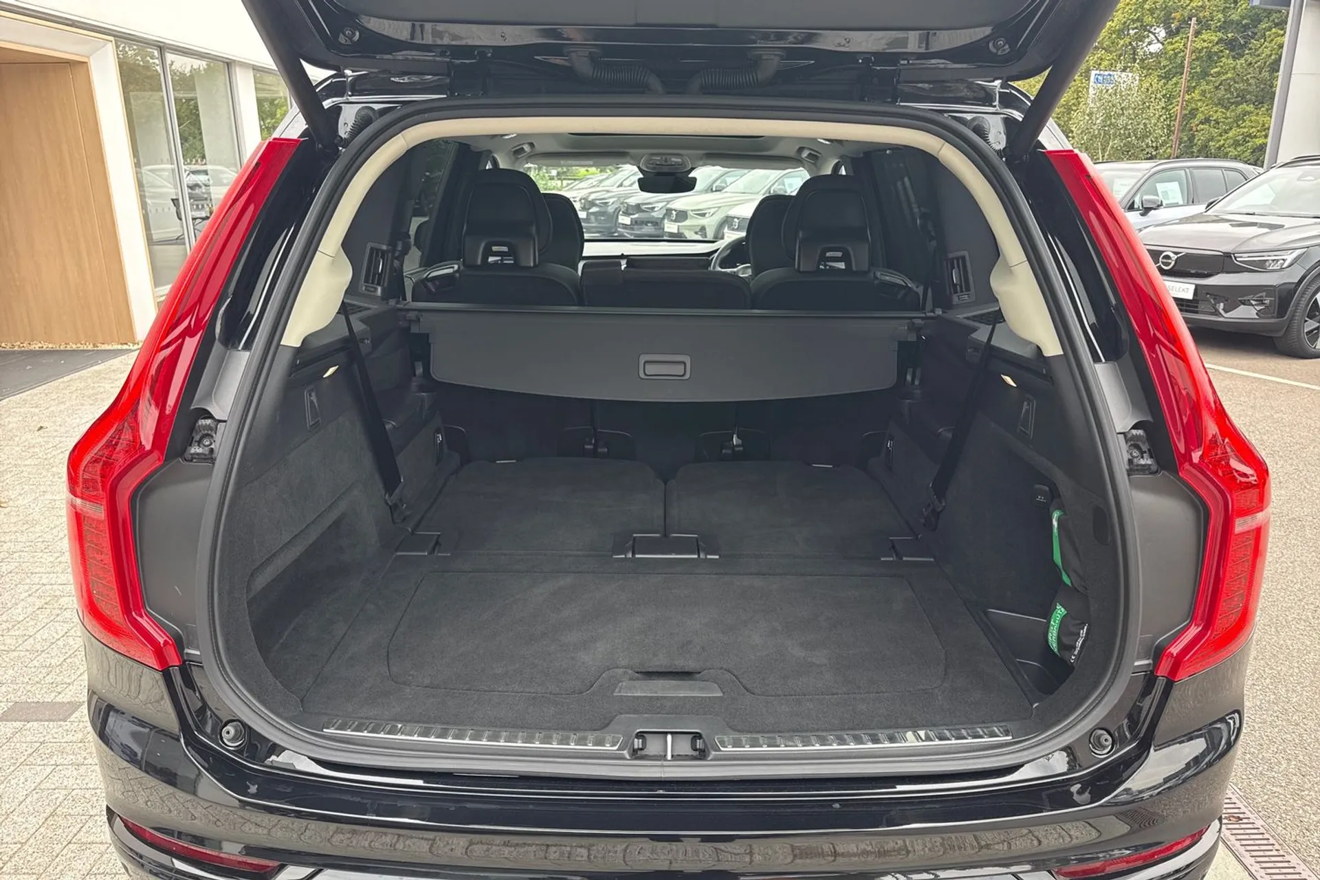 Volvo XC90 thumbnail image number 18