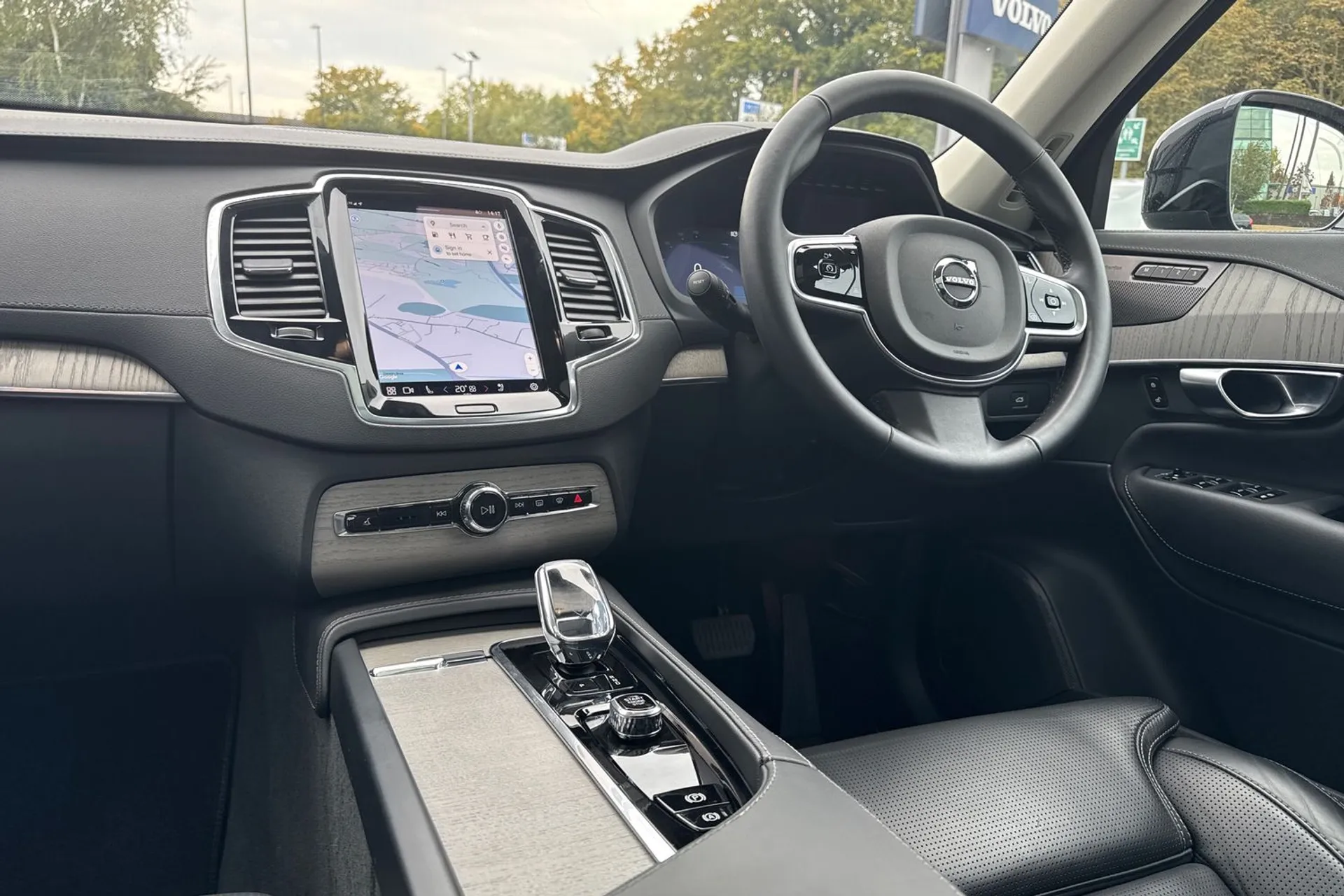 Volvo XC90 thumbnail image number 35