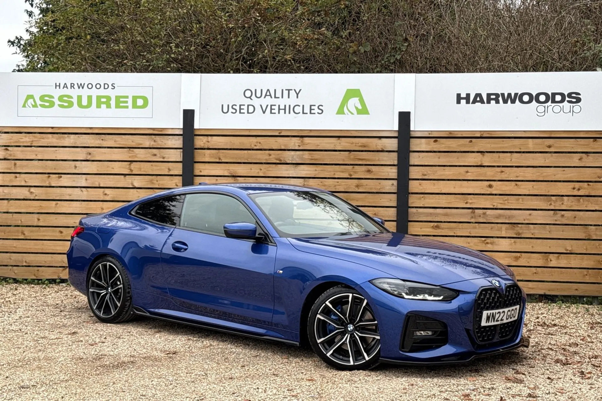 BMW 4 SERIES focused image