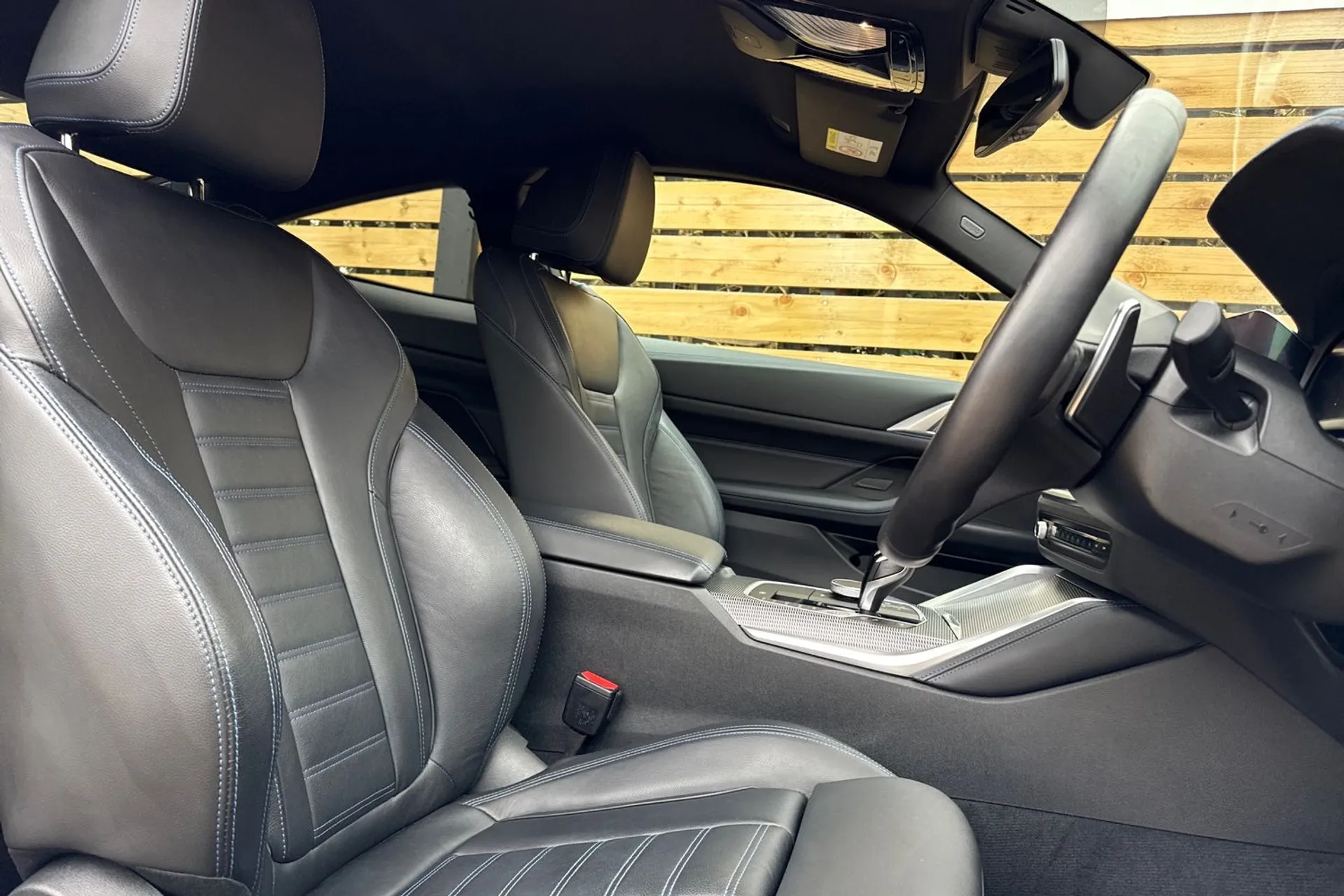 BMW 4 SERIES thumbnail image number 25