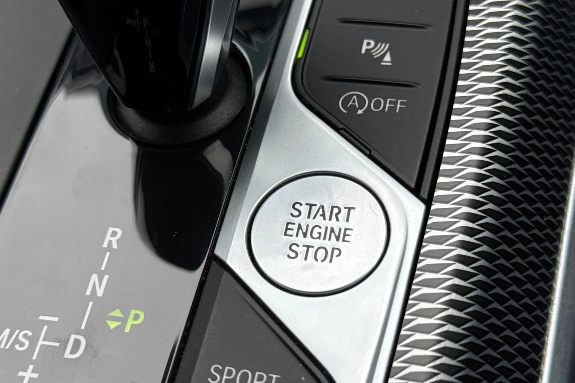 BMW 4 SERIES thumbnail image number 51