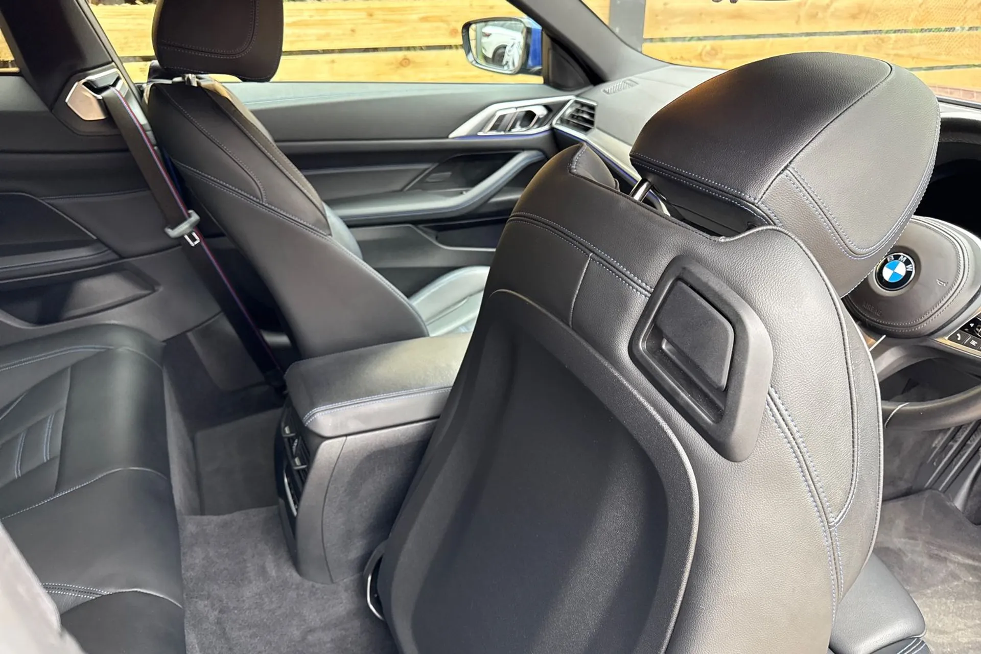 BMW 4 SERIES thumbnail image number 23