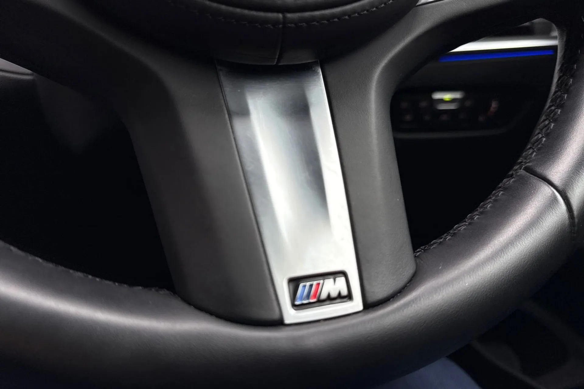 BMW 4 SERIES thumbnail image number 53