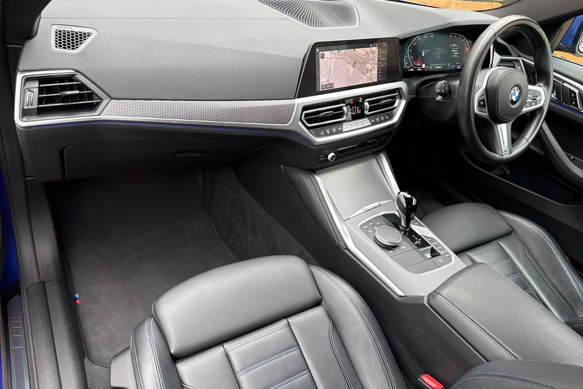 BMW 4 SERIES thumbnail image number 27