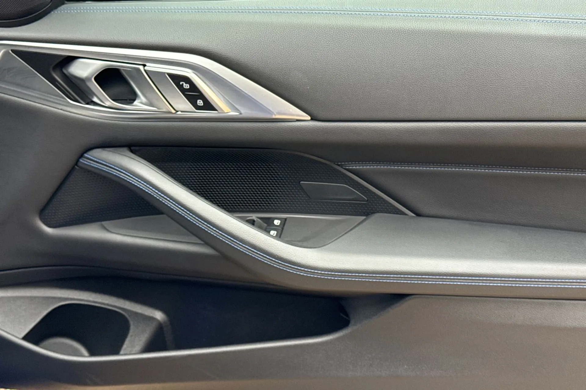 BMW 4 SERIES thumbnail image number 39