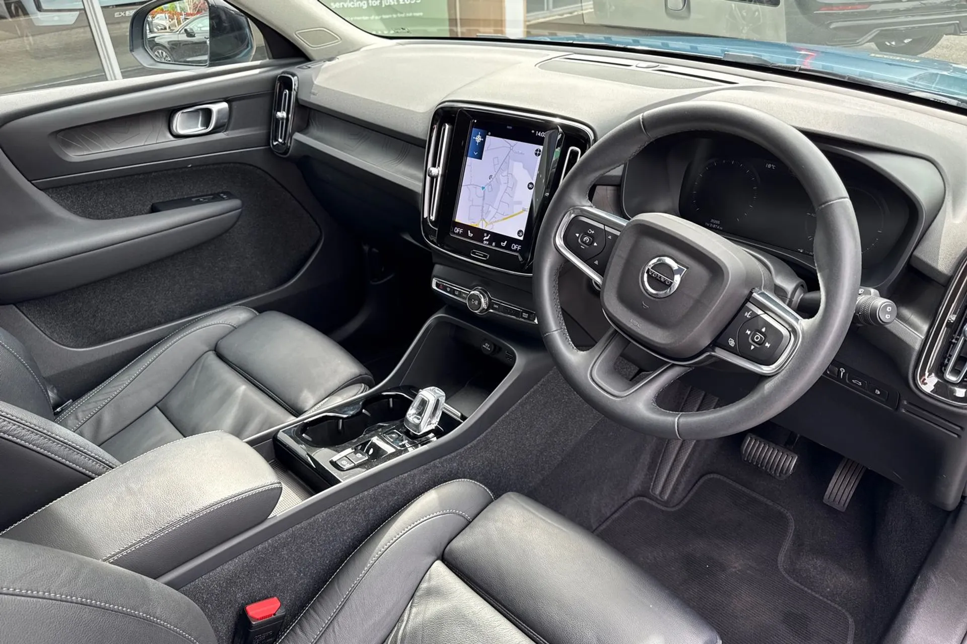 Volvo XC40 thumbnail image number 5