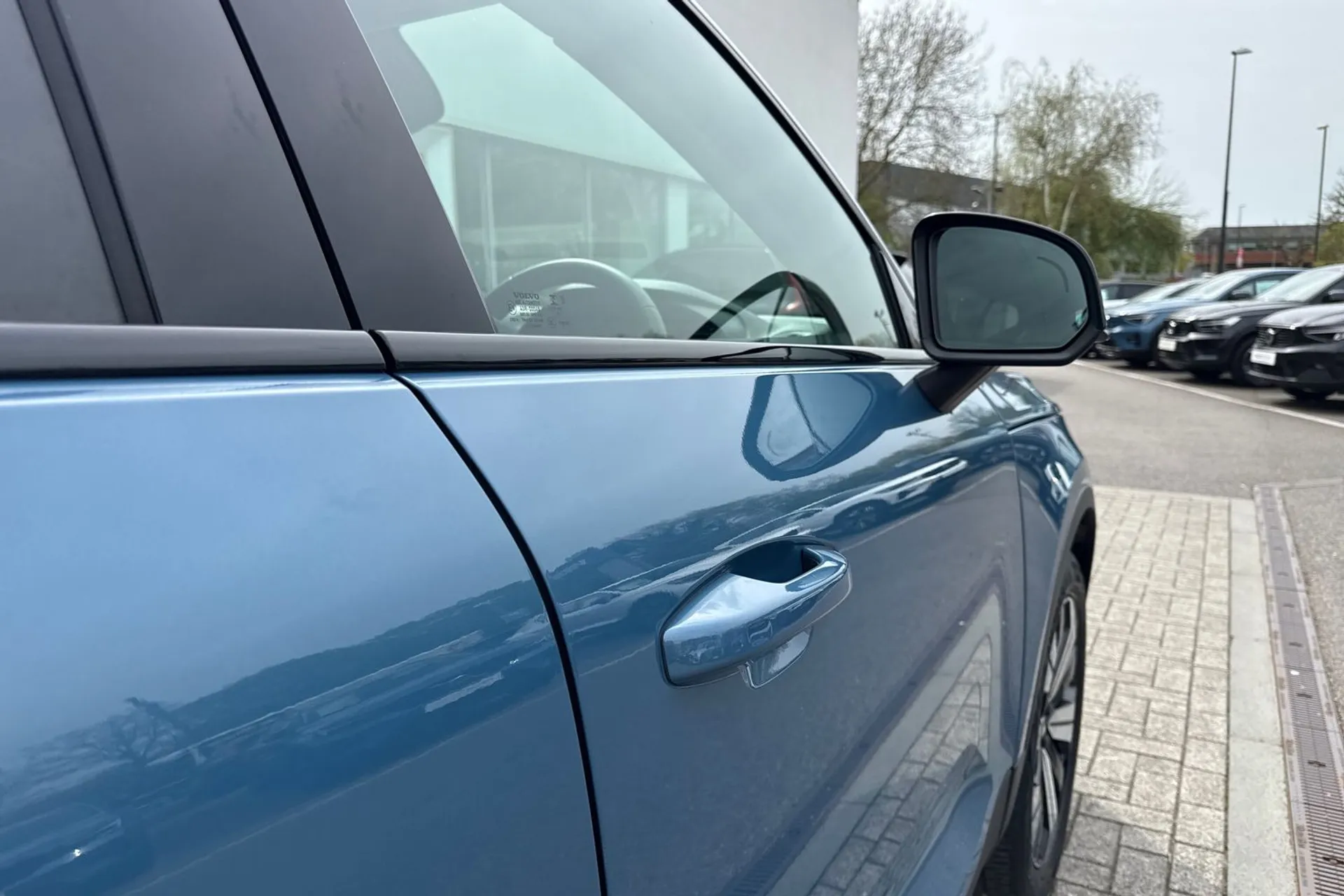 Volvo XC40 thumbnail image number 16